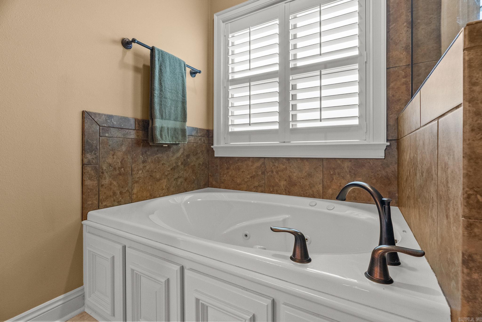 SALEM WOODS - Residential