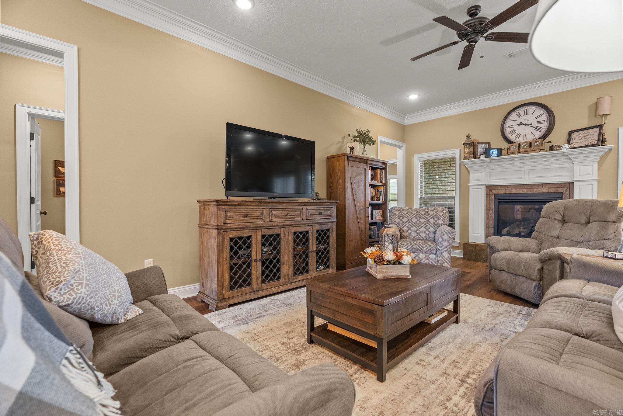 SALEM WOODS - Residential