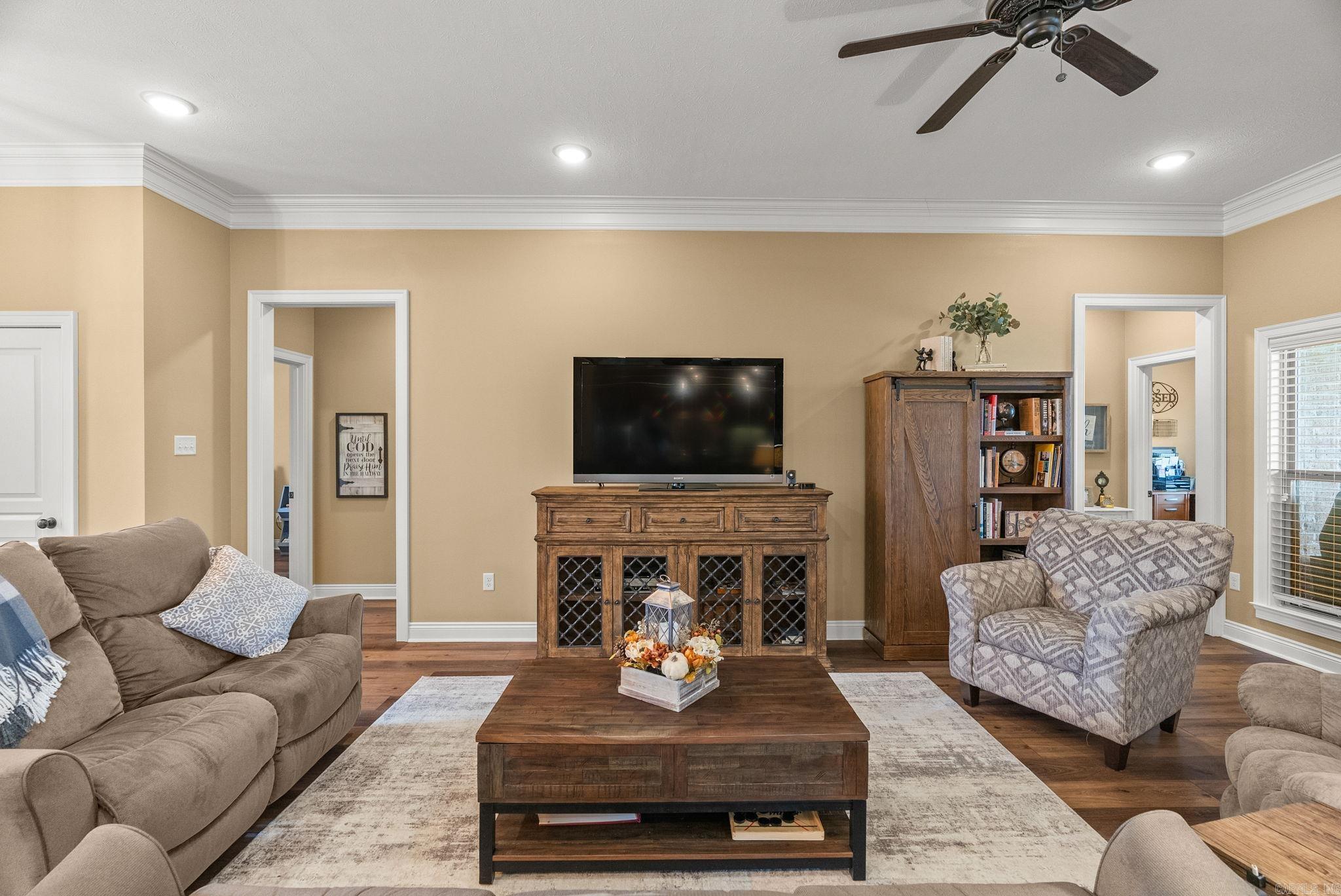 SALEM WOODS - Residential