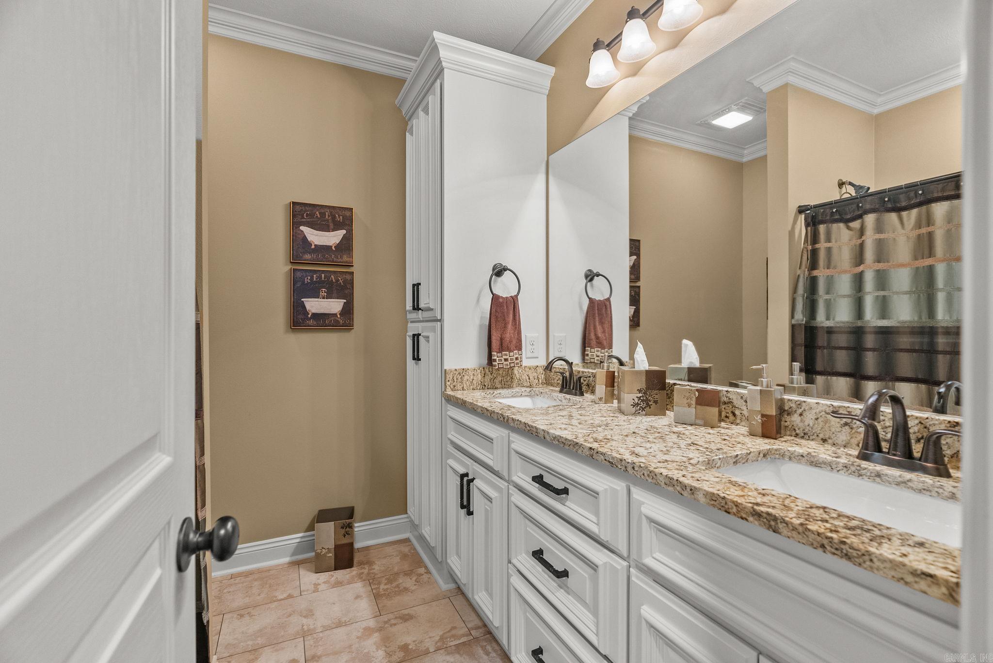 SALEM WOODS - Residential