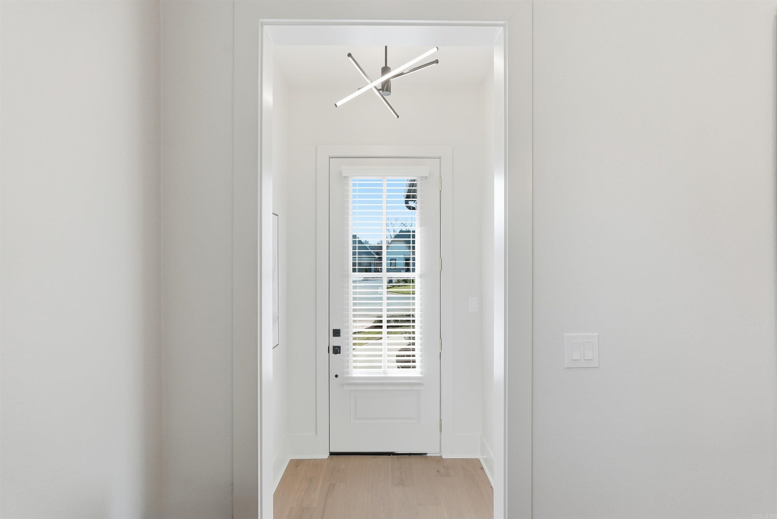 MERGERON COURT - Residential