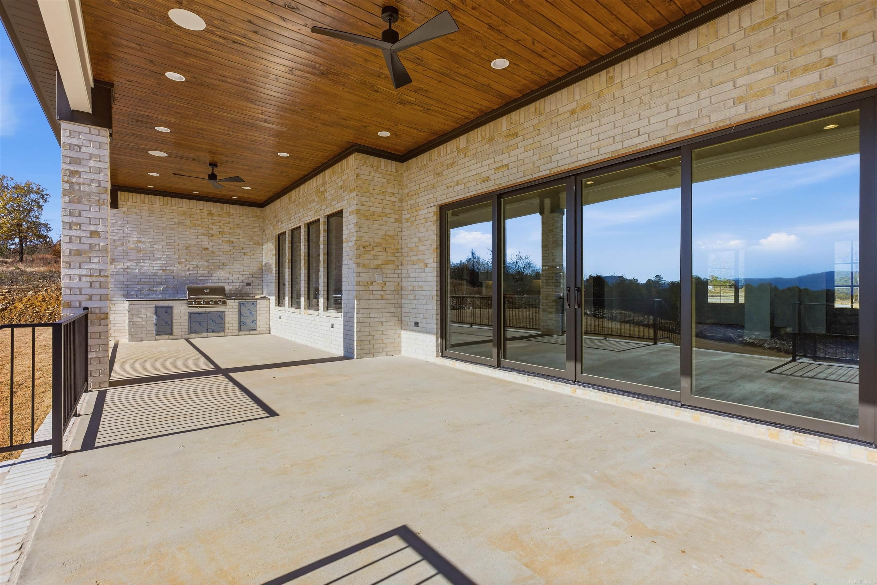 WATERVIEW ESTATES - Residential