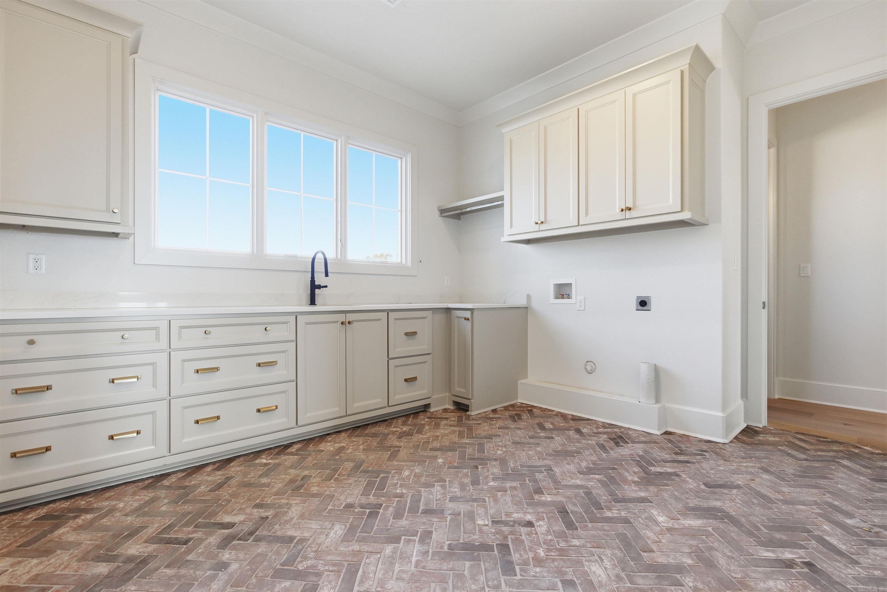 WATERVIEW ESTATES - Residential