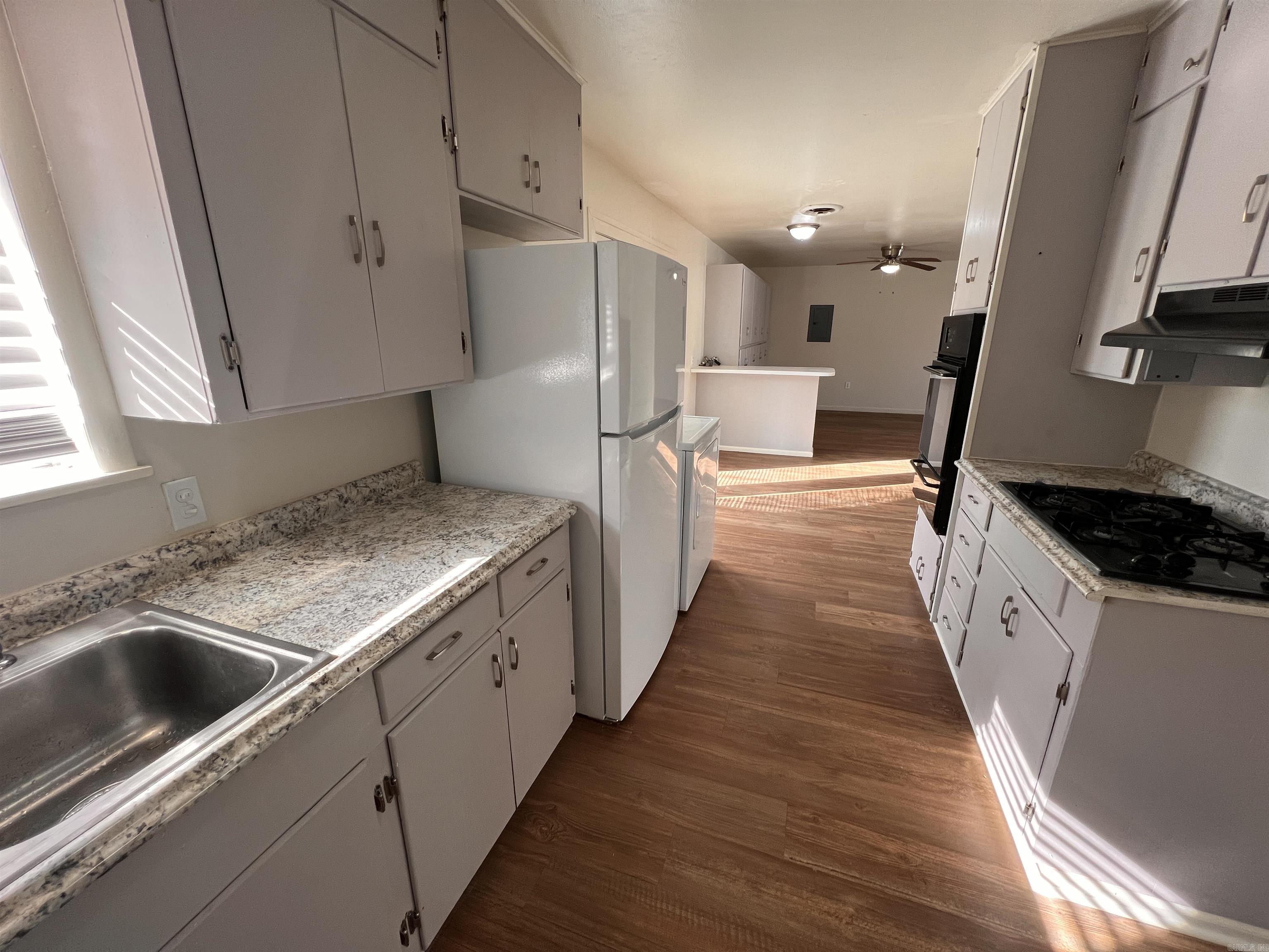 BROWNS - Residential