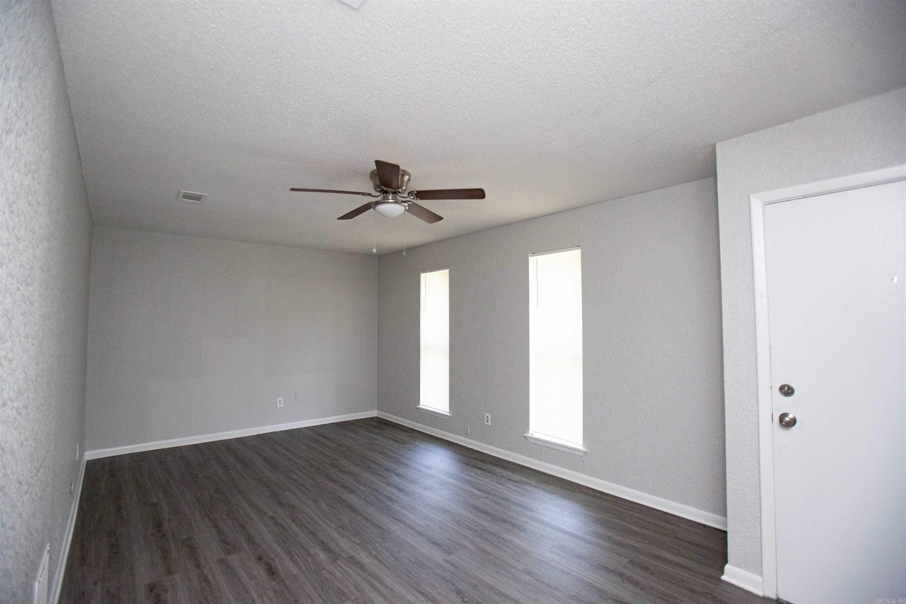 STAGECOACH VILLAGE - Residential