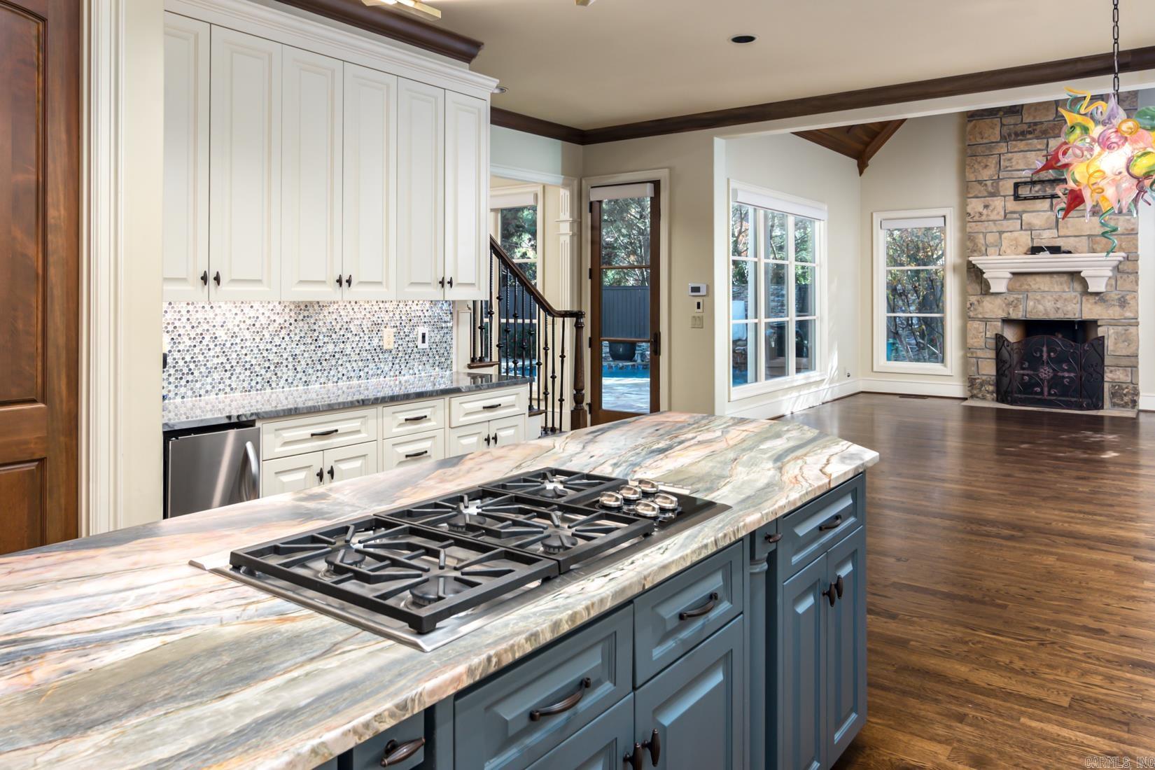 HICKORY CREEK - Residential