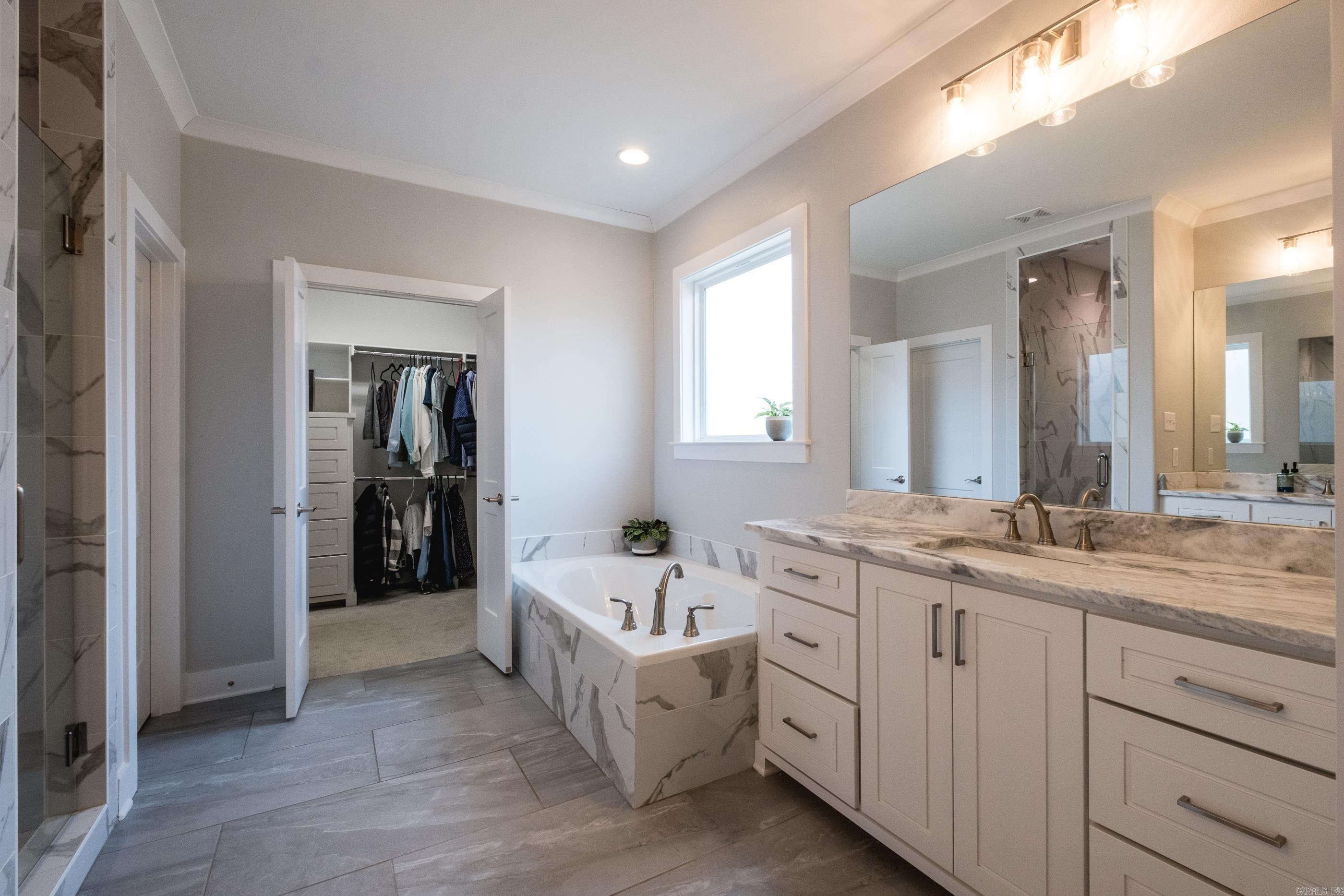 MAUMELLE VALLEY ESTATES - Residential