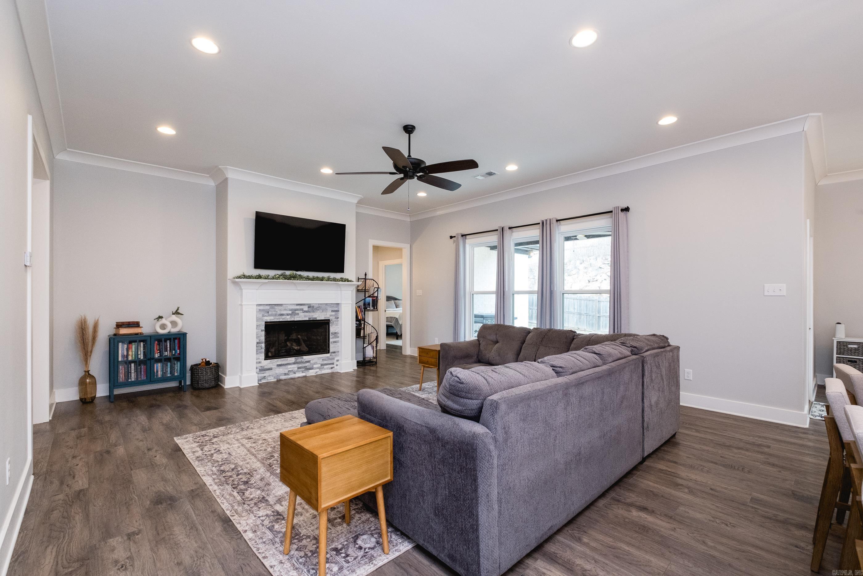 MAUMELLE VALLEY ESTATES - Residential