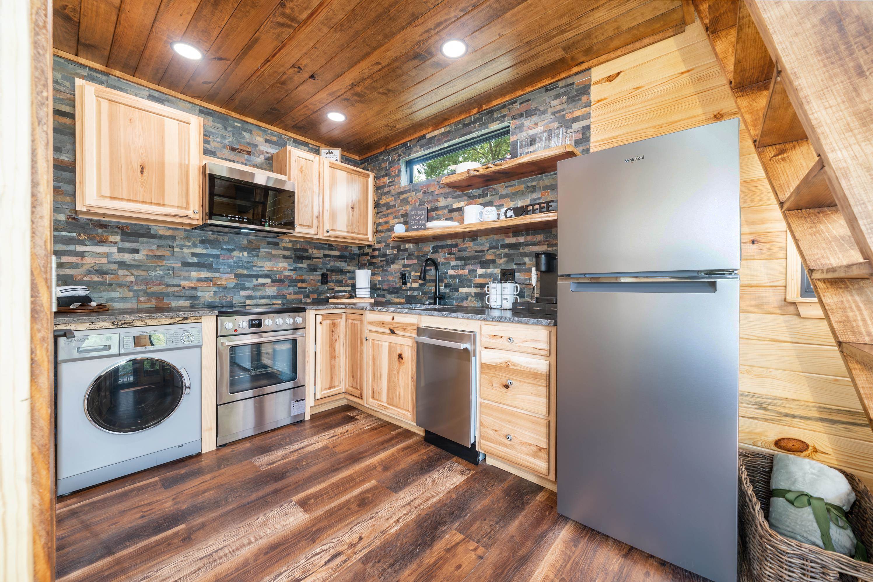 NORTH SHORE - Residential