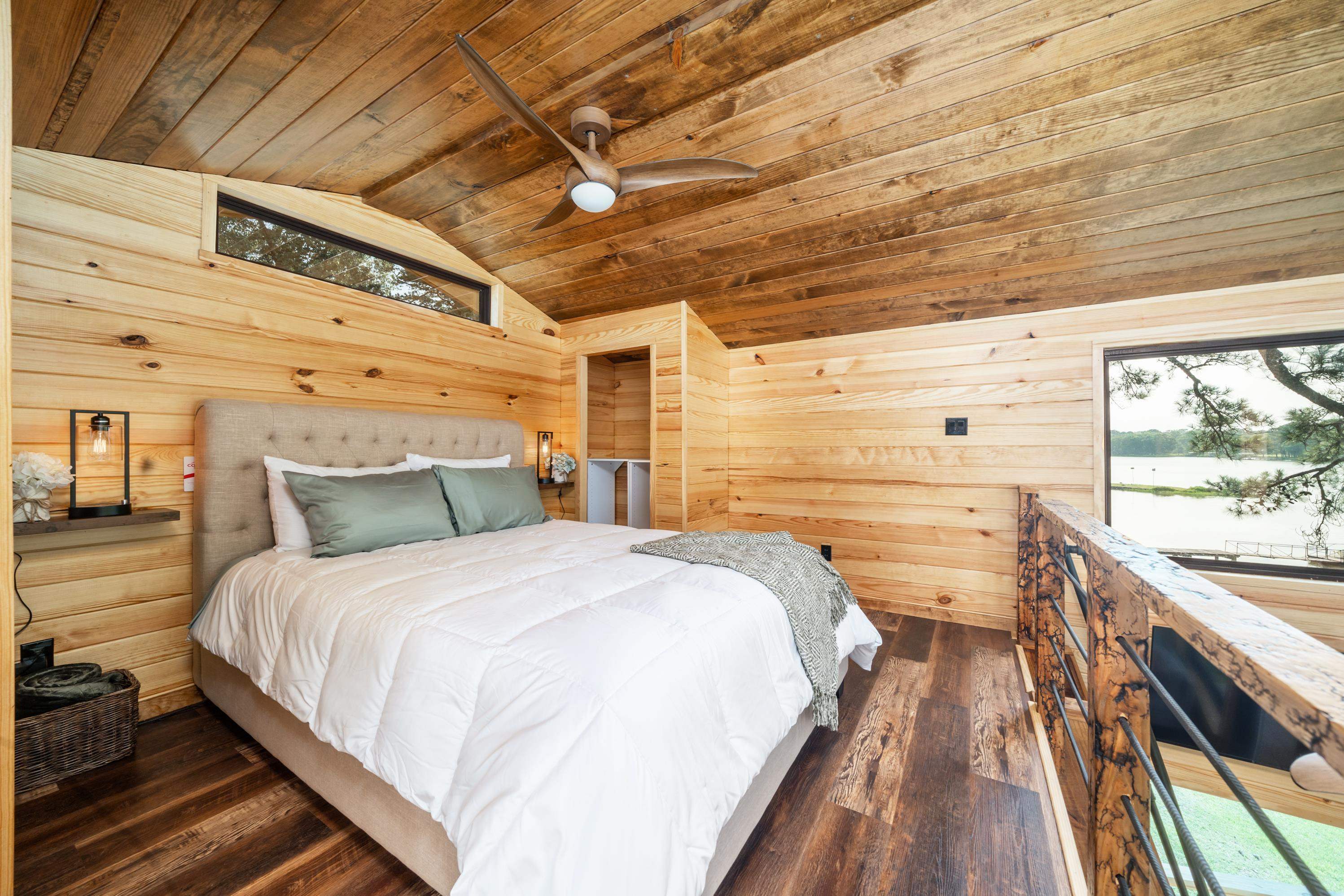 NORTH SHORE - Residential