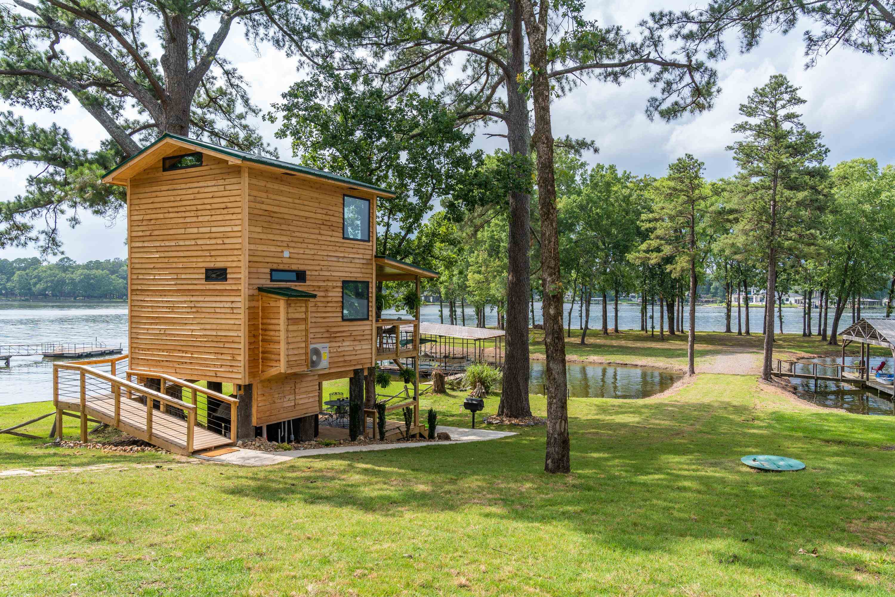 NORTH SHORE - Residential
