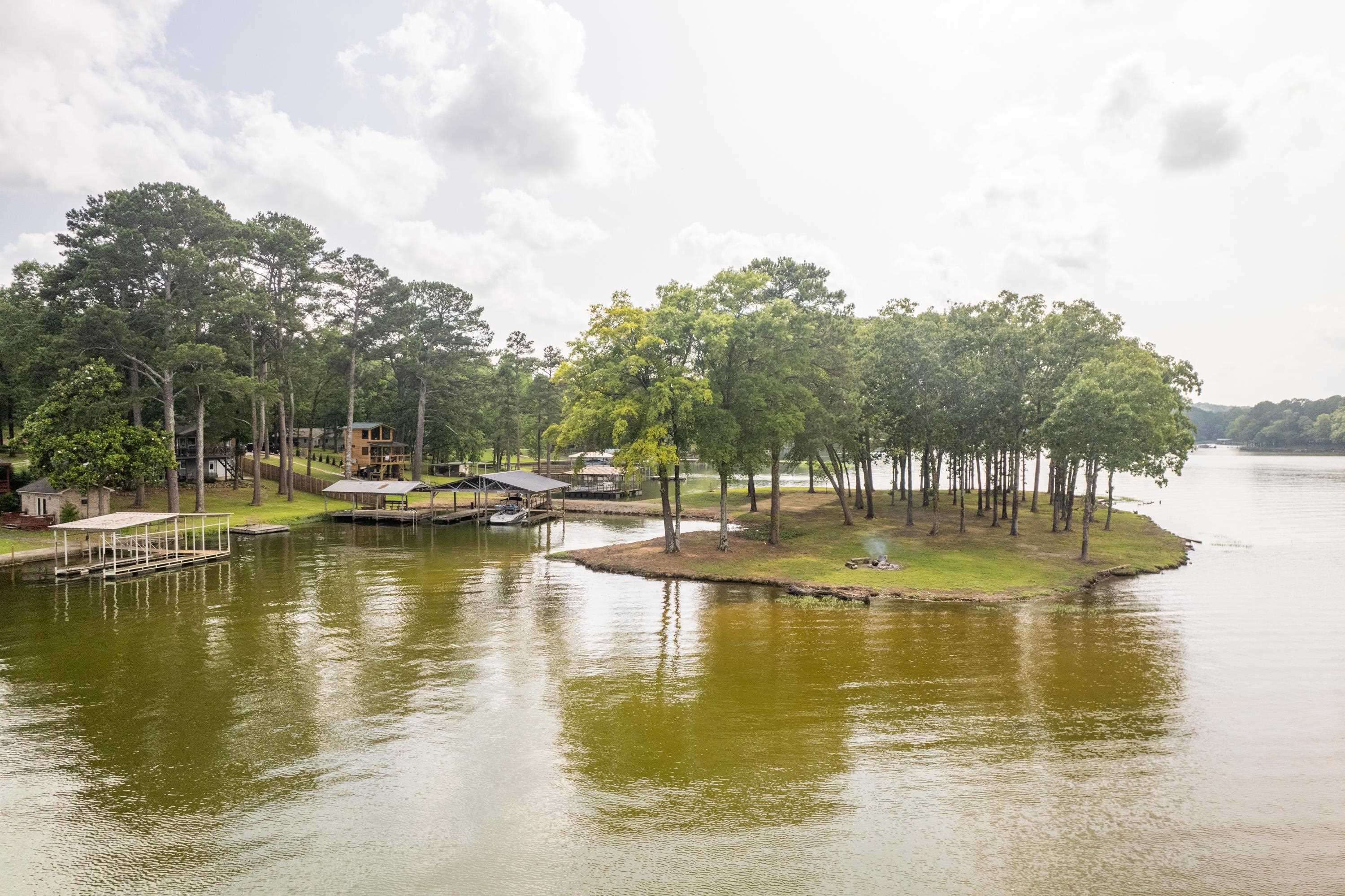 NORTH SHORE - Residential