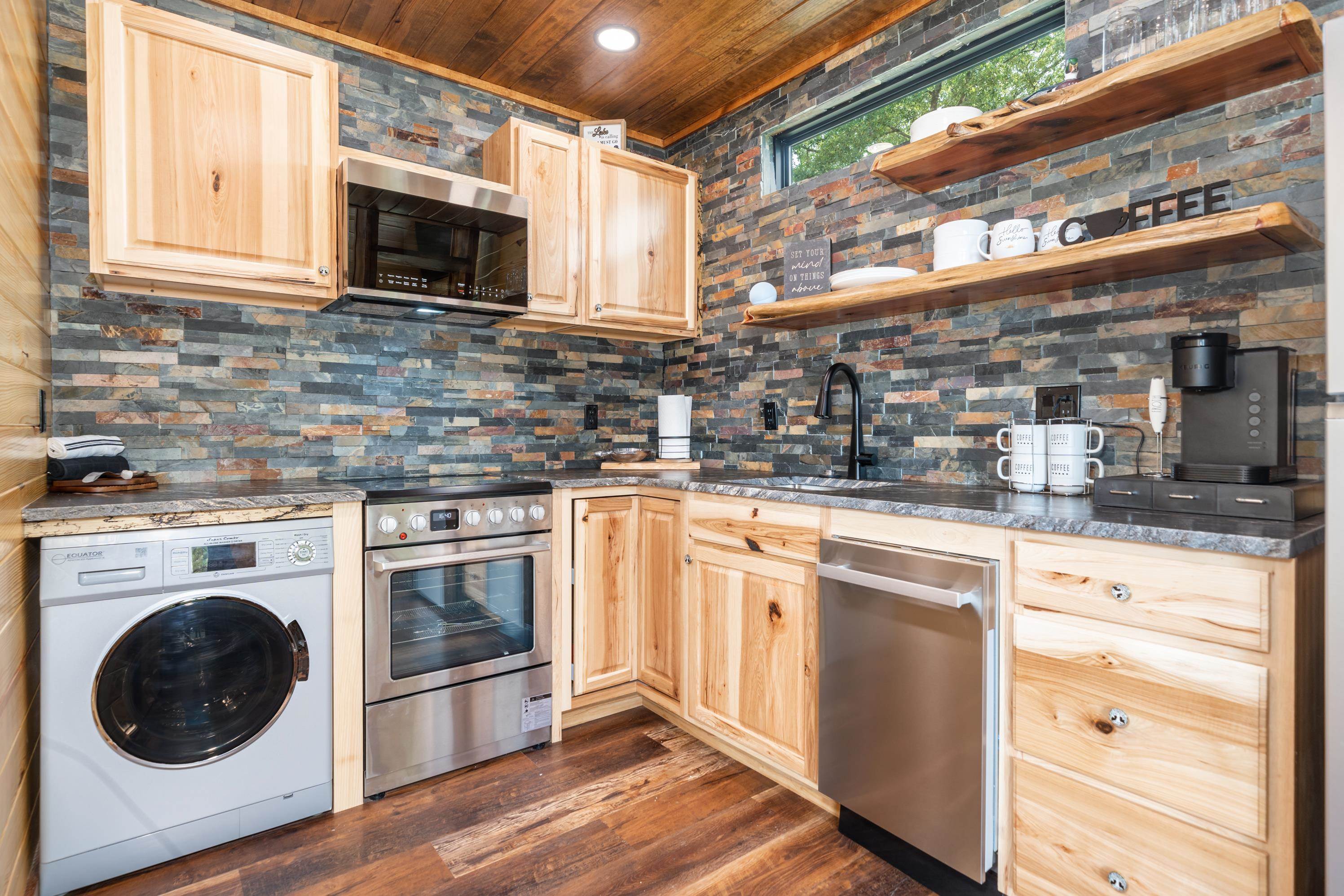 NORTH SHORE - Residential