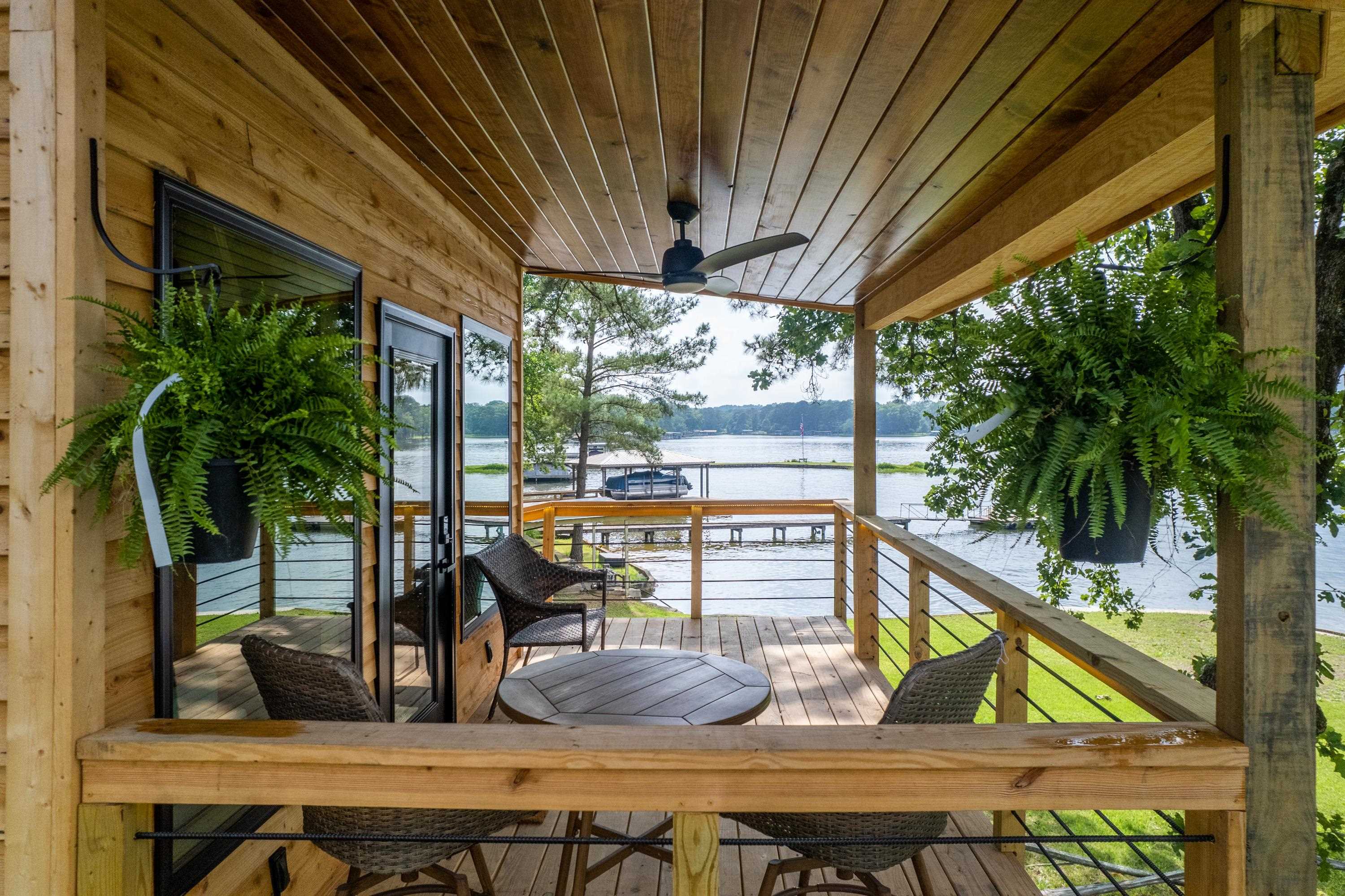 NORTH SHORE - Residential