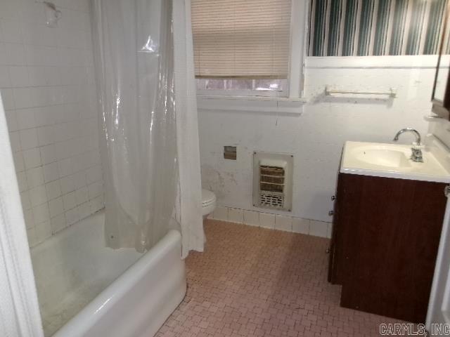 Houston & Jones - Residential