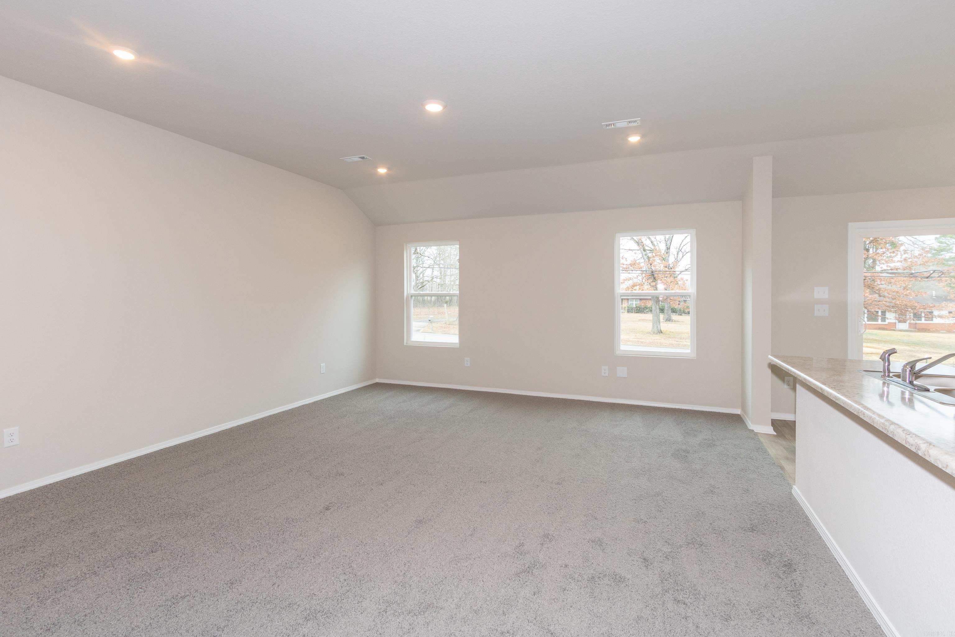 TRAMMEL ESTATES - Residential