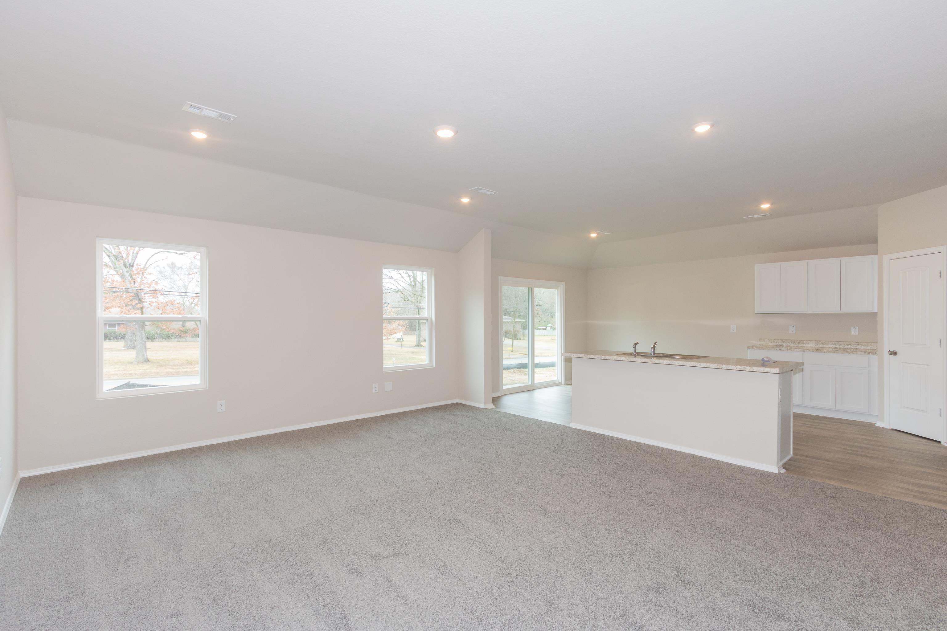 TRAMMEL ESTATES - Residential