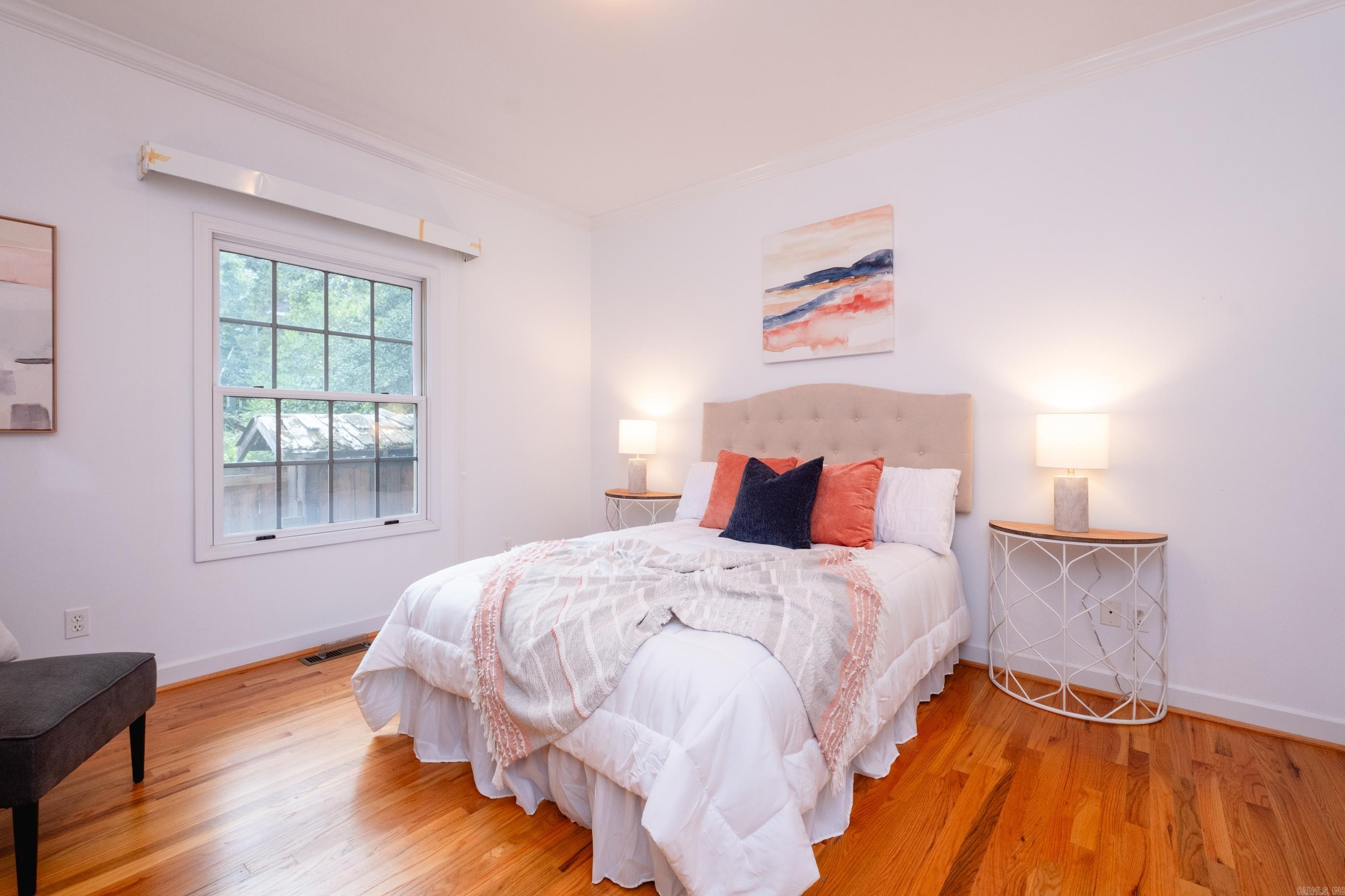 NEWTONS - Residential