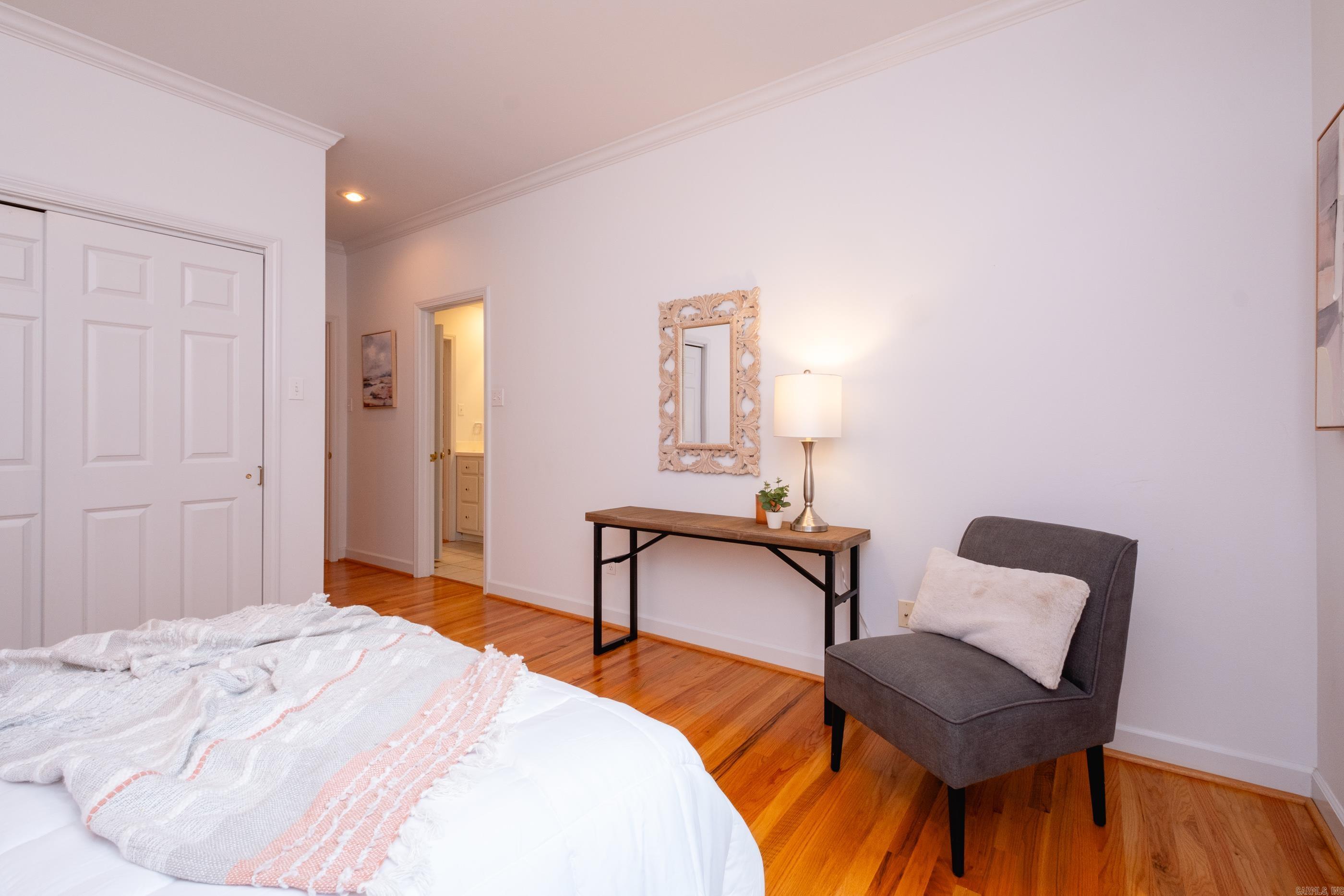 NEWTONS - Residential