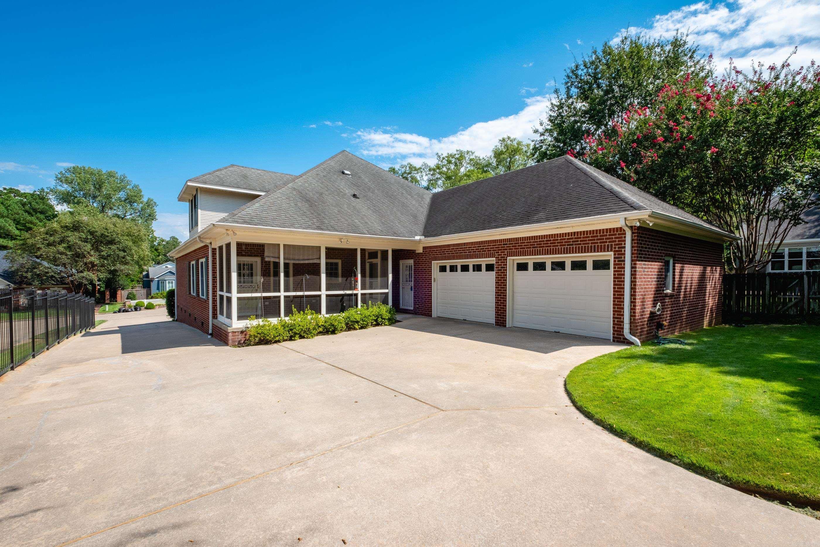 NEWTONS - Residential