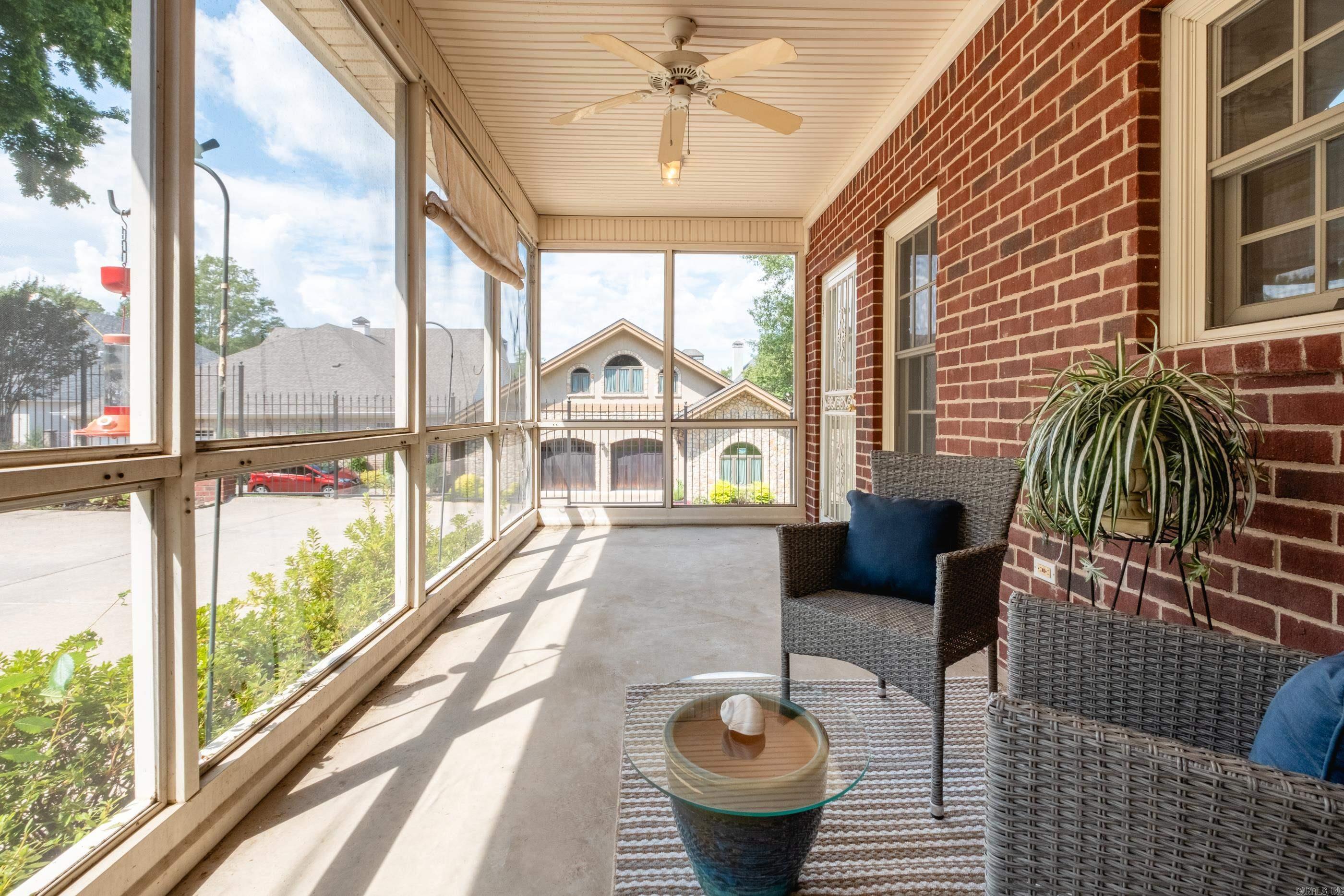 NEWTONS - Residential