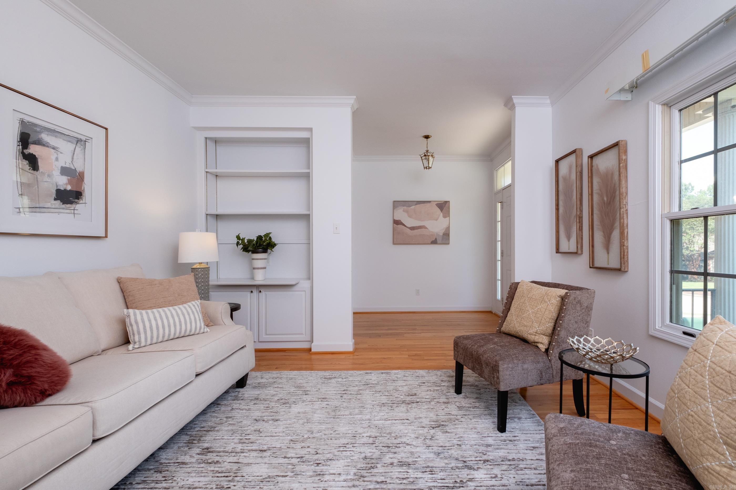 NEWTONS - Residential