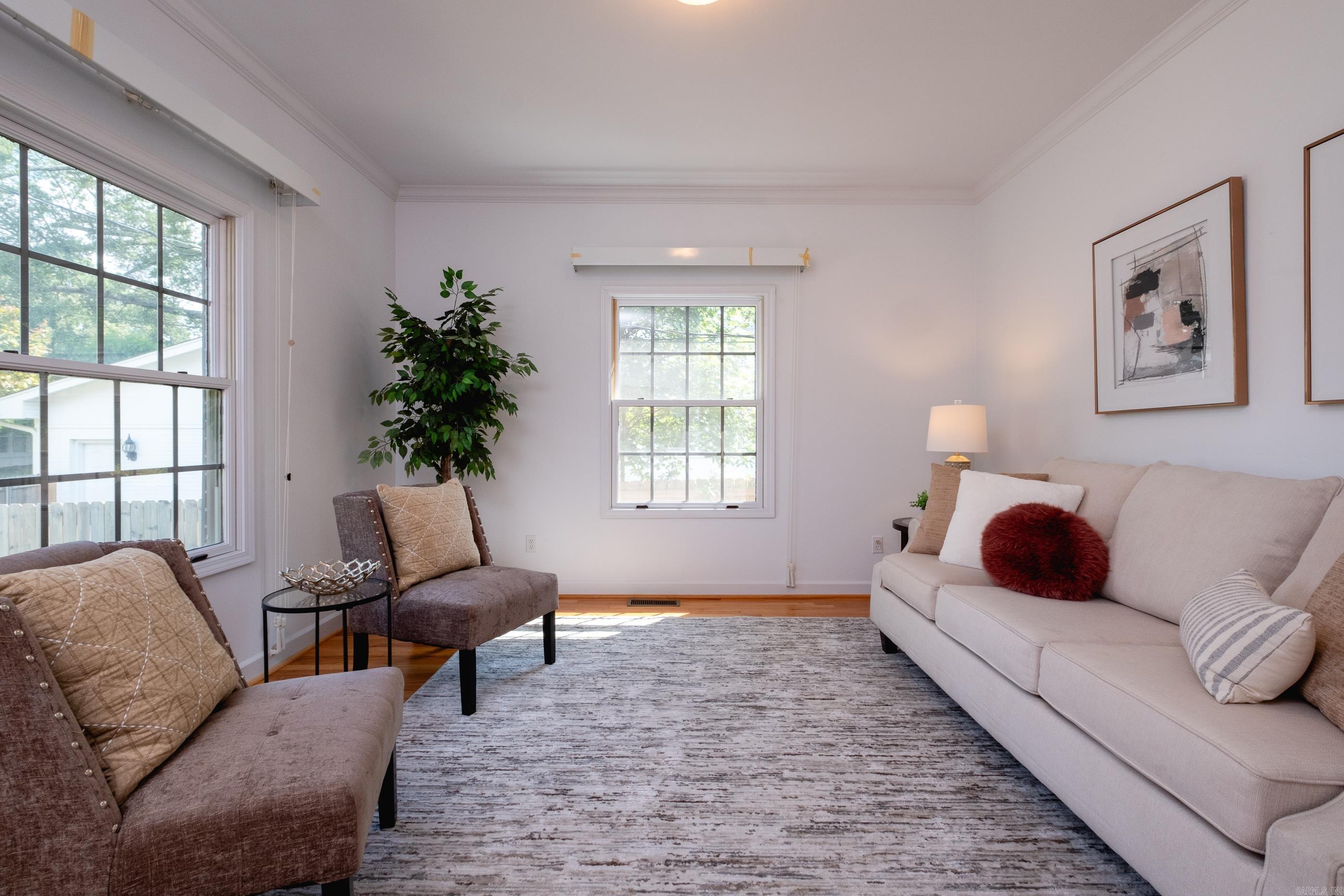 NEWTONS - Residential