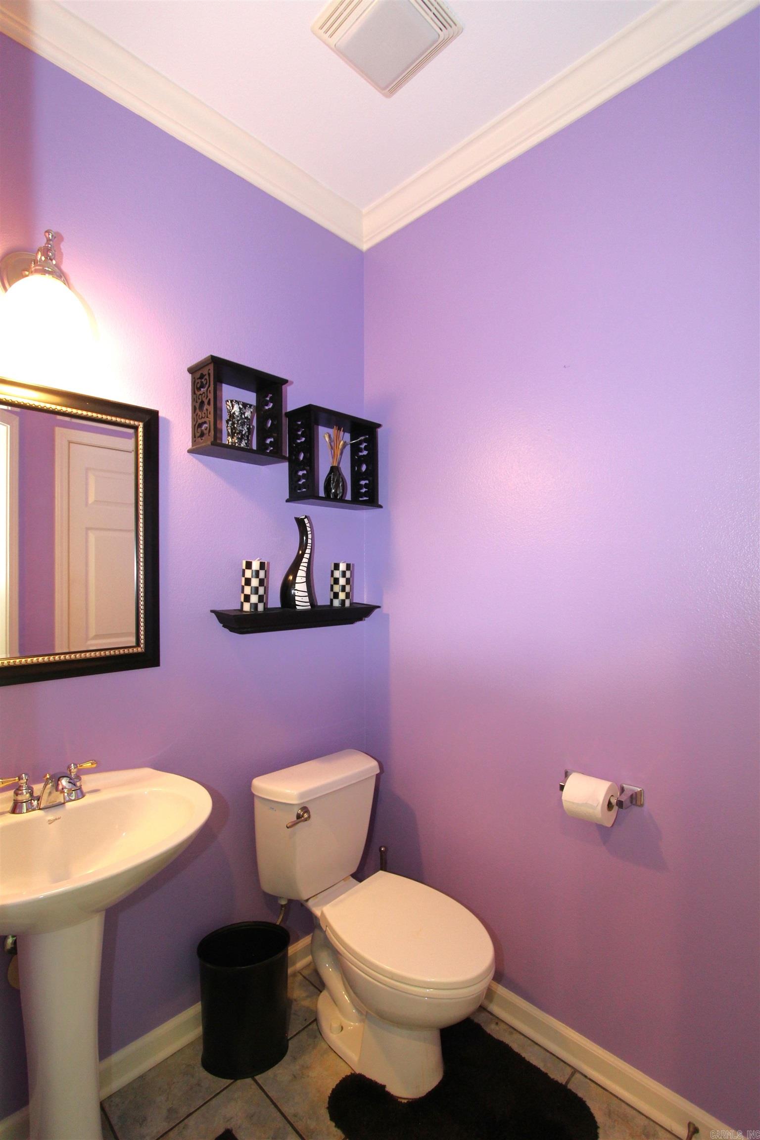 MAJESTIC LAKE VILLAGE TOWNHOMES - Residential