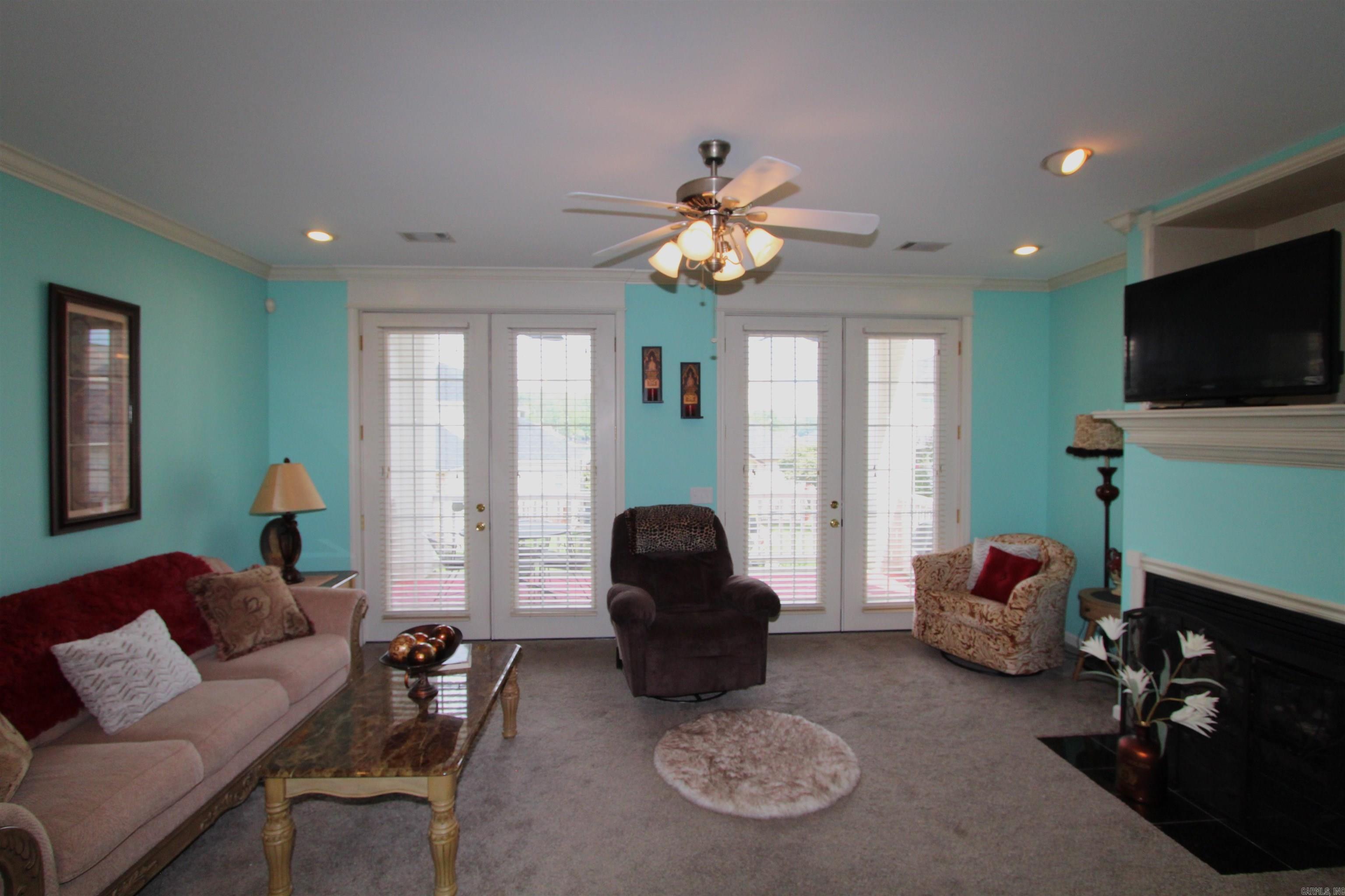 MAJESTIC LAKE VILLAGE TOWNHOMES - Residential