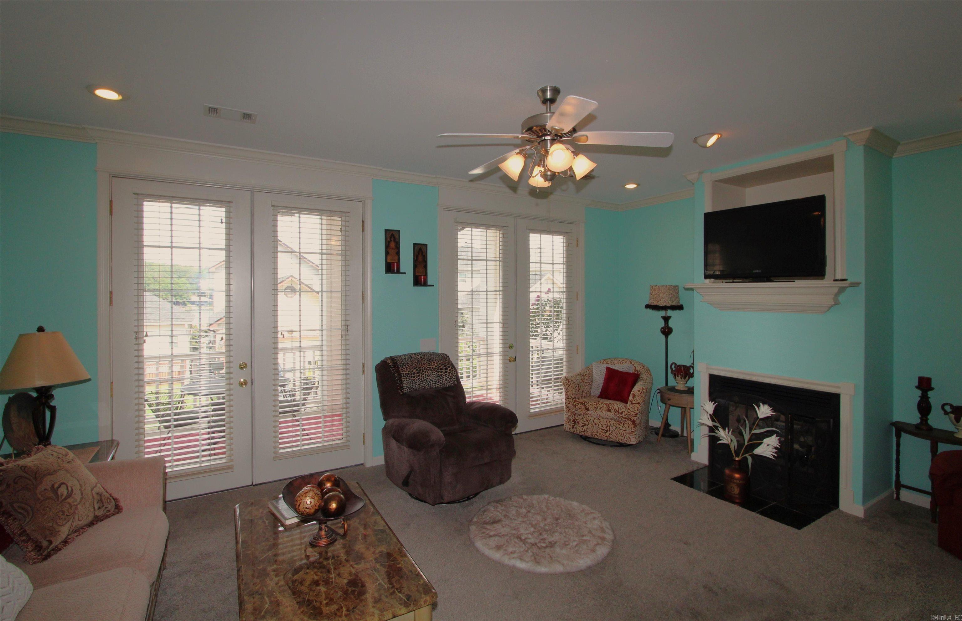 MAJESTIC LAKE VILLAGE TOWNHOMES - Residential