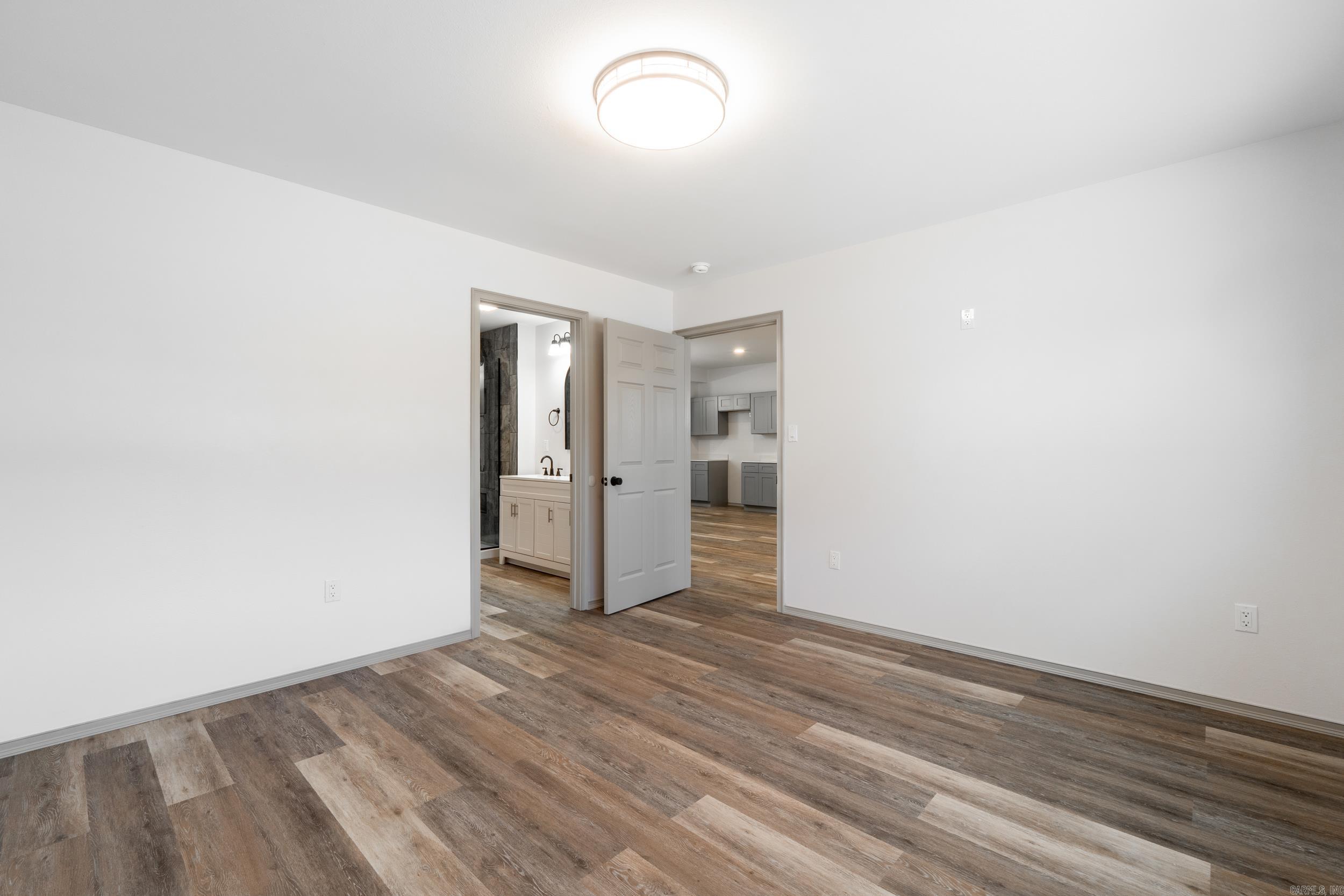 HOUSTON ESTATES - Residential