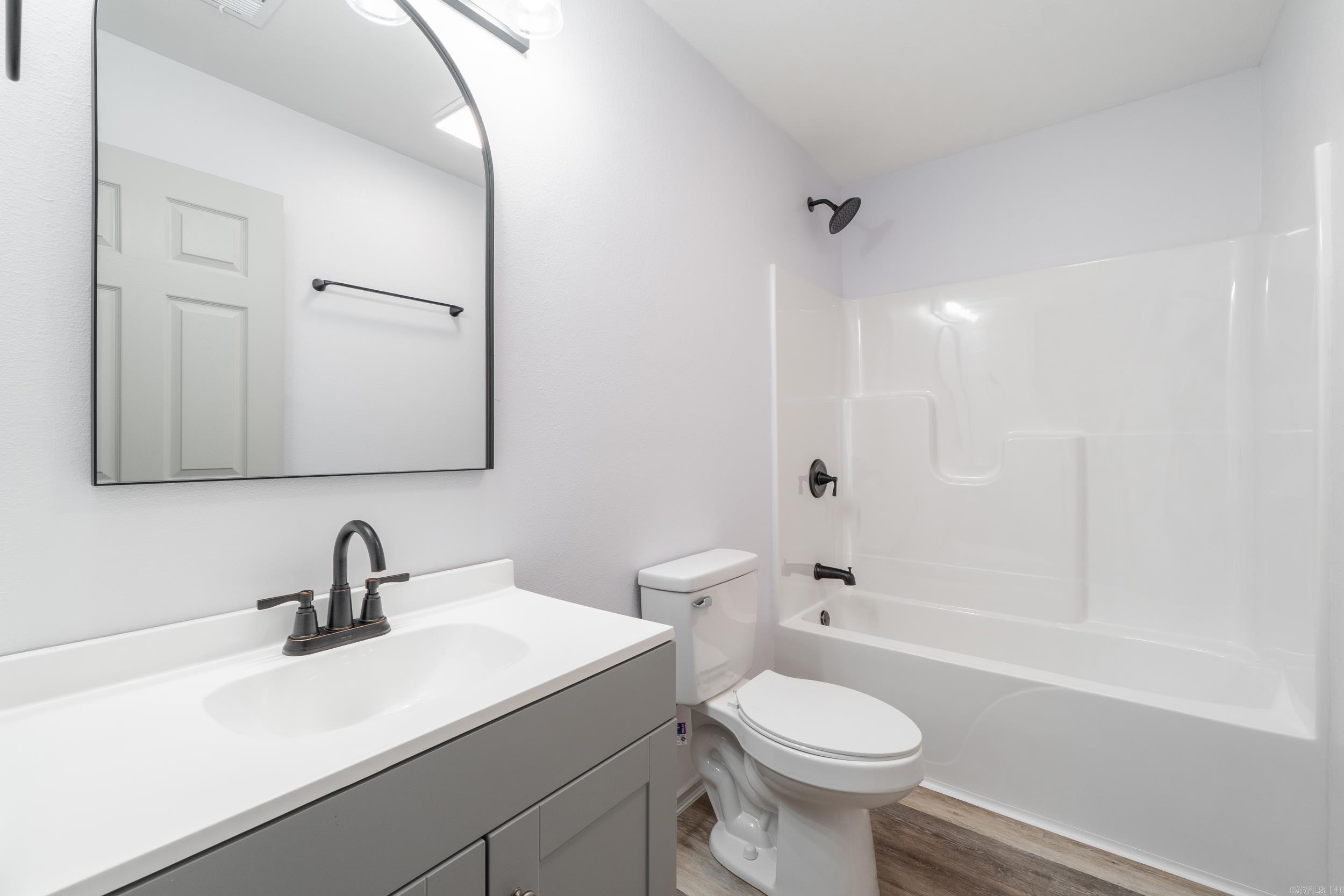 HOUSTON ESTATES - Residential