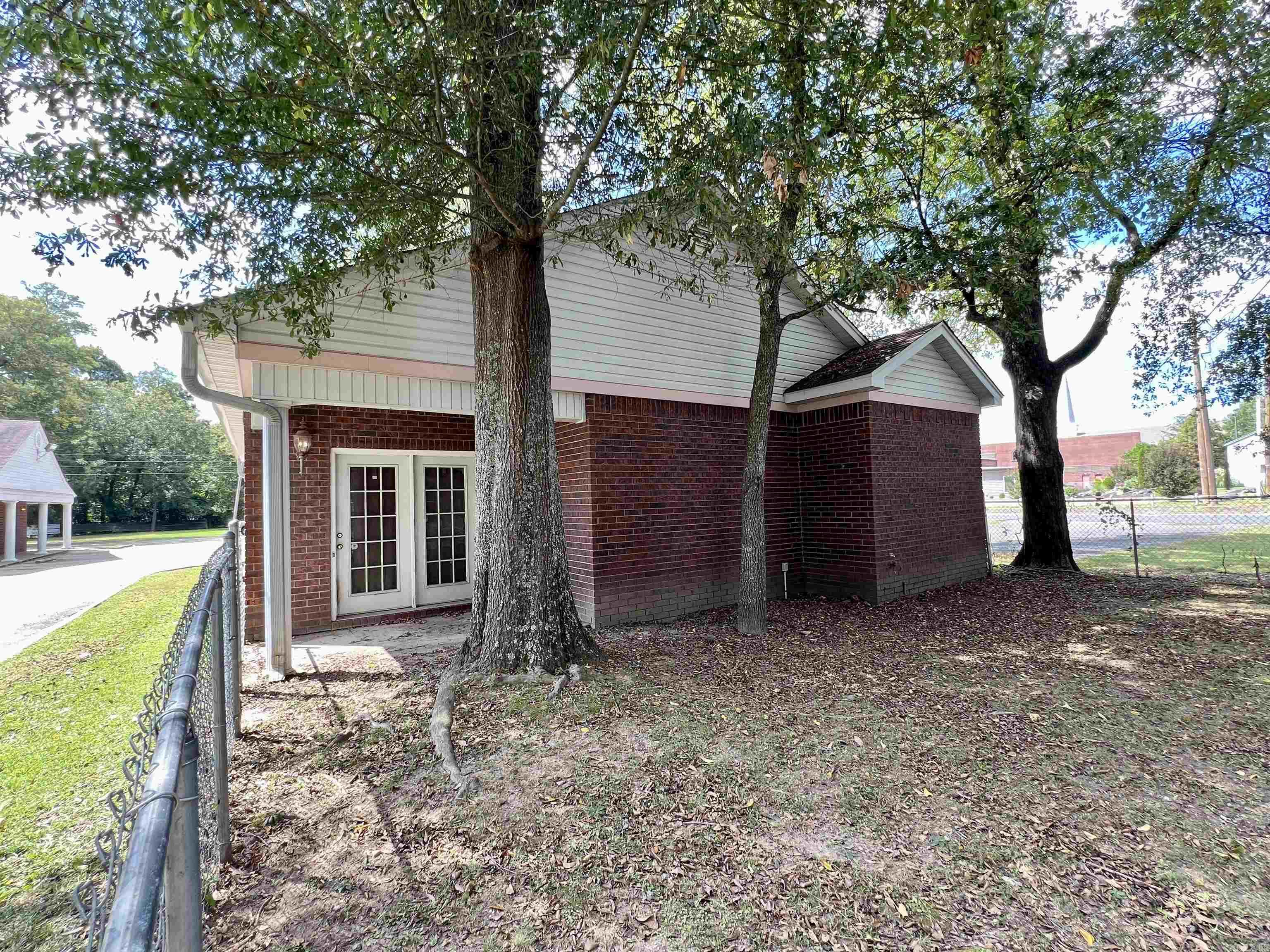 Lund and Hill Original - Commercial Sale