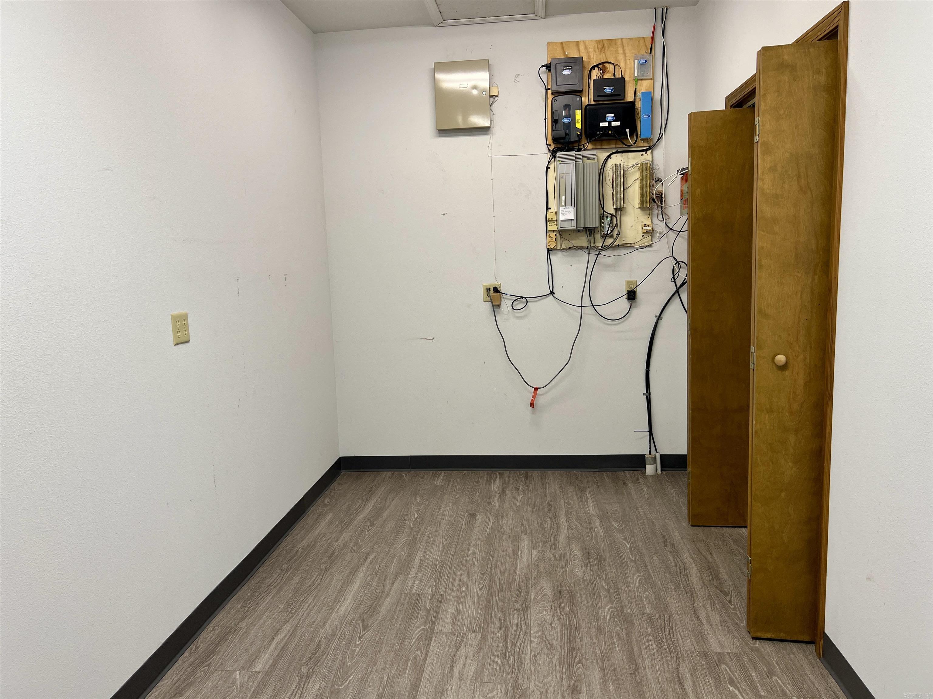 Lund and Hill Original - Commercial Sale