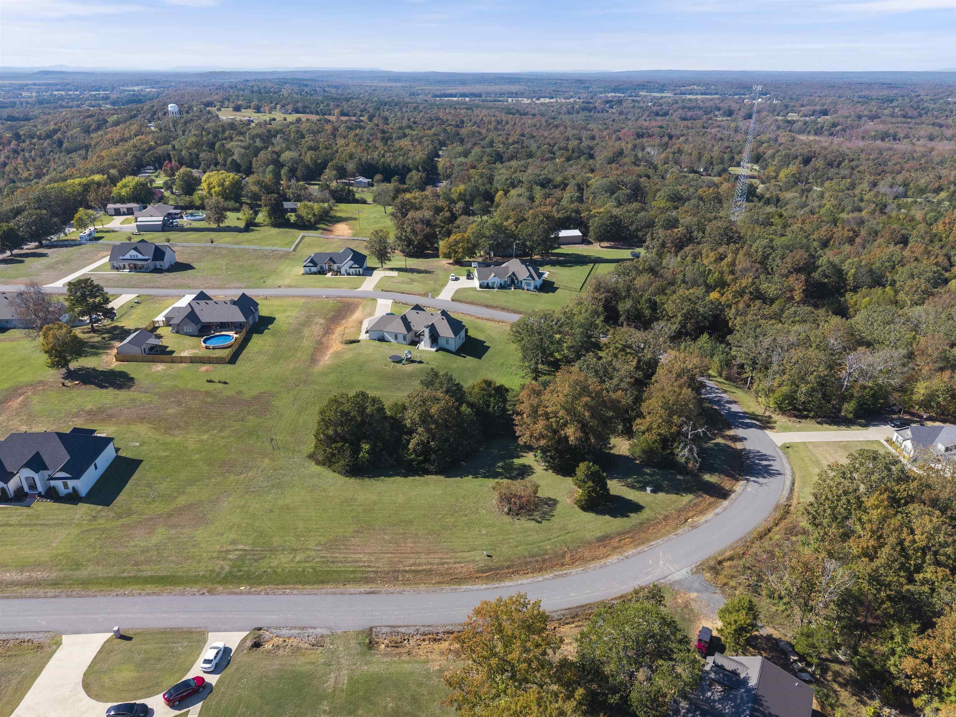 SOUTHERN MANOR - Land