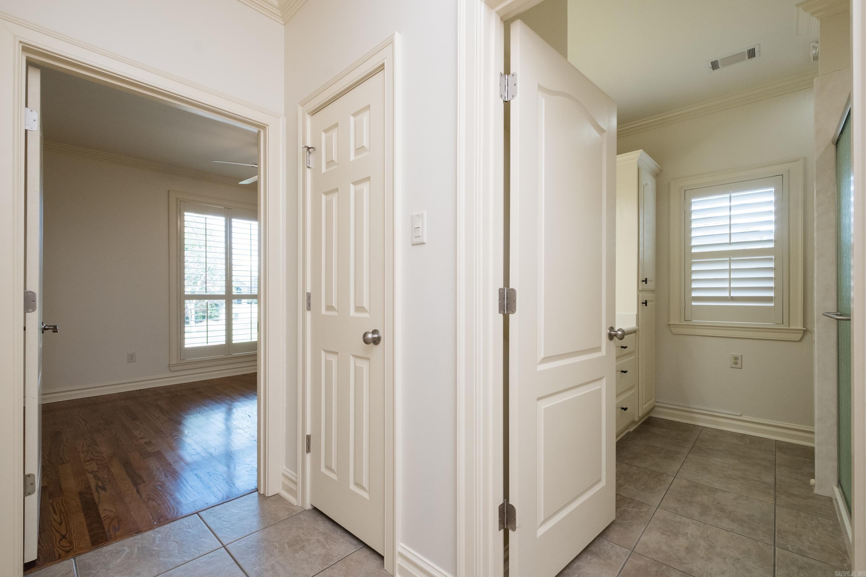 COUNTRY CLUB OF ARK THE - Residential