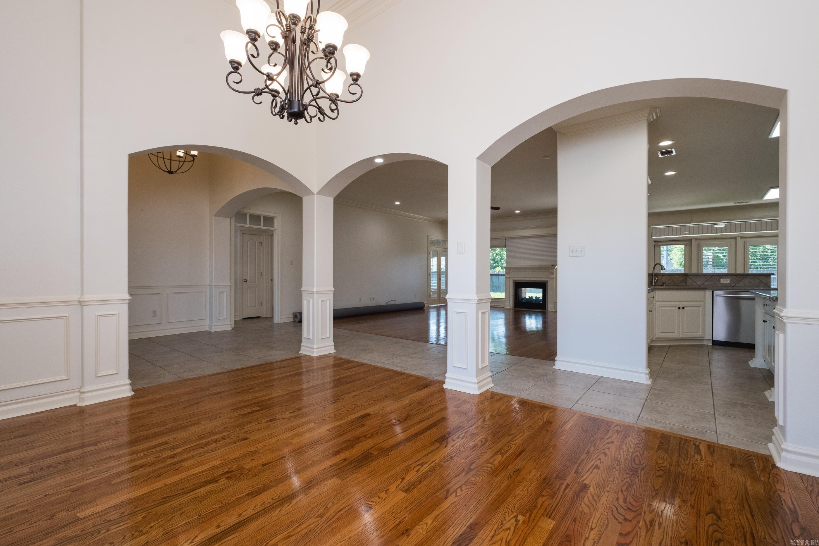 COUNTRY CLUB OF ARK THE - Residential