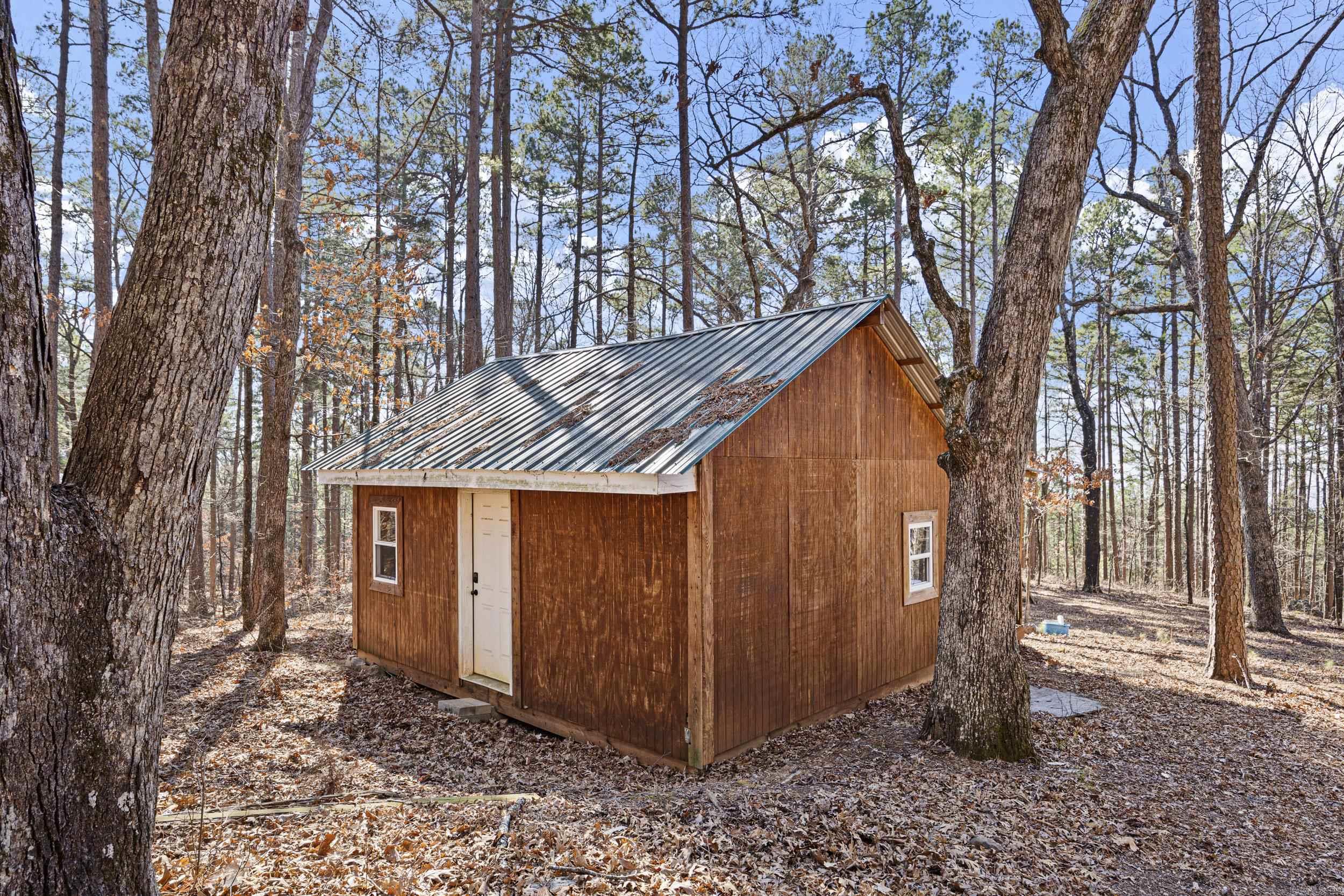 Metes & Bounds - Land