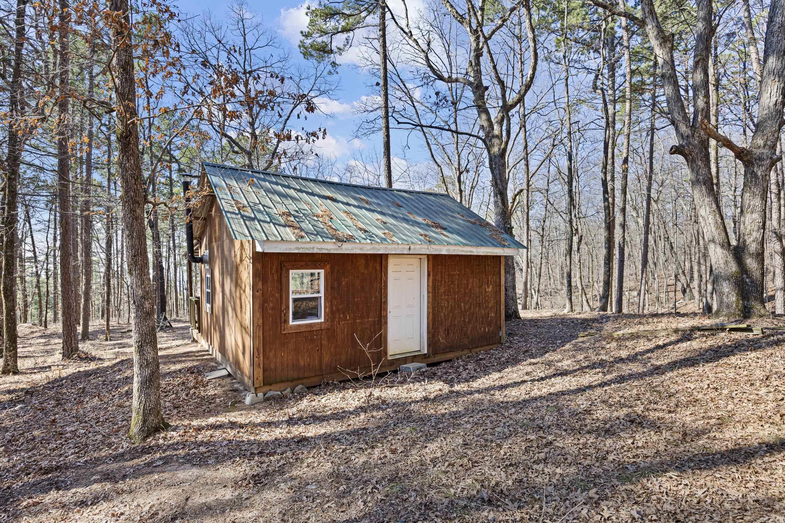 Metes & Bounds - Land