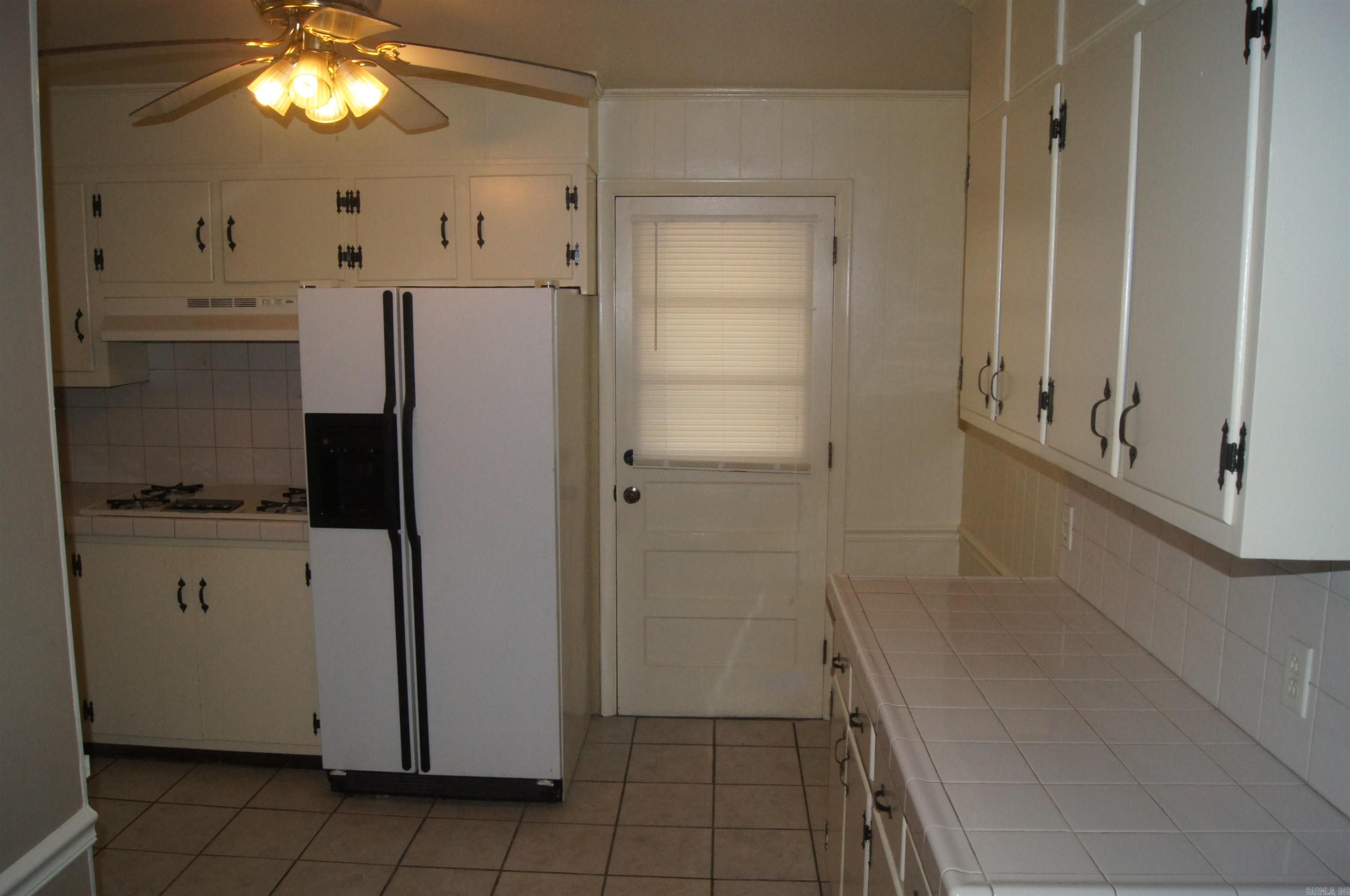 College - Residential Lease