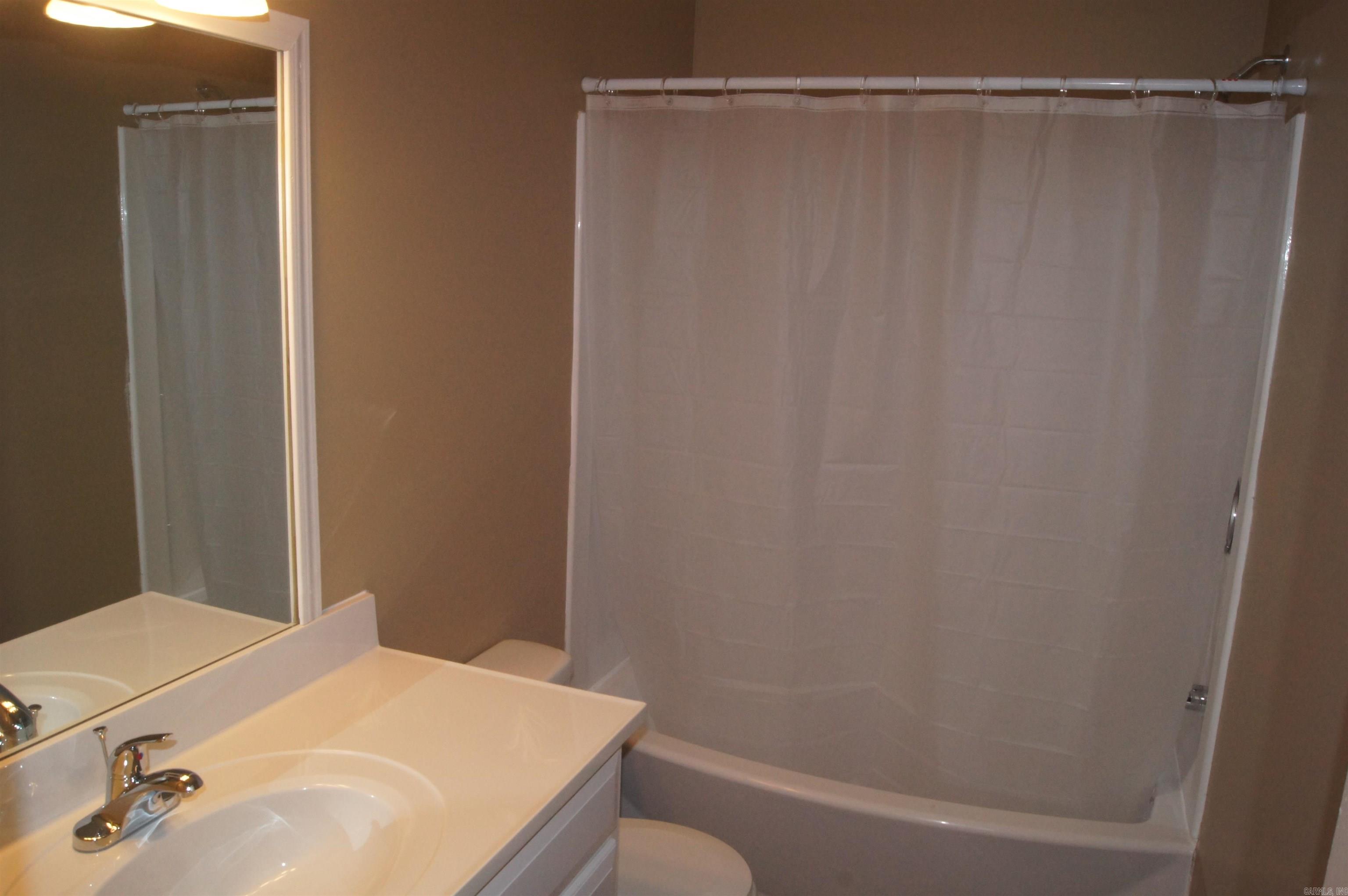 College - Residential Lease