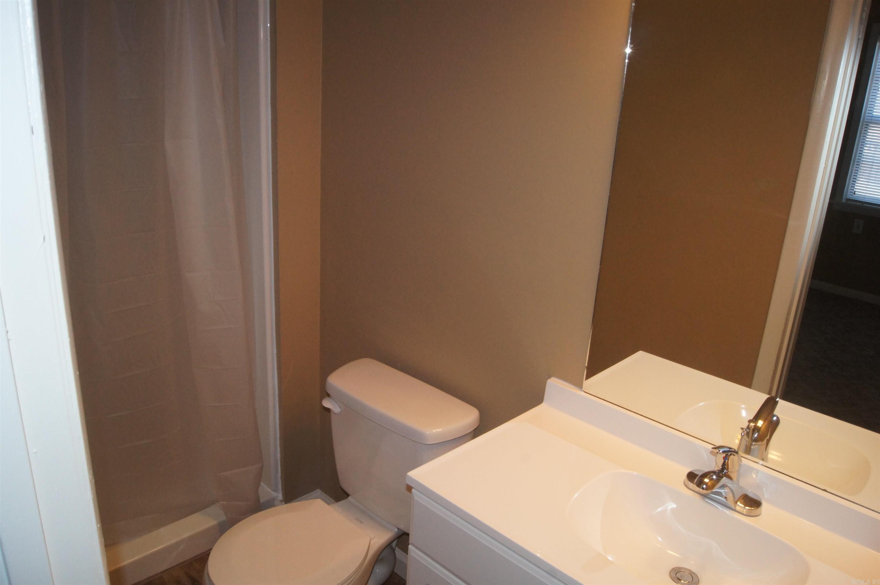 College - Residential Lease