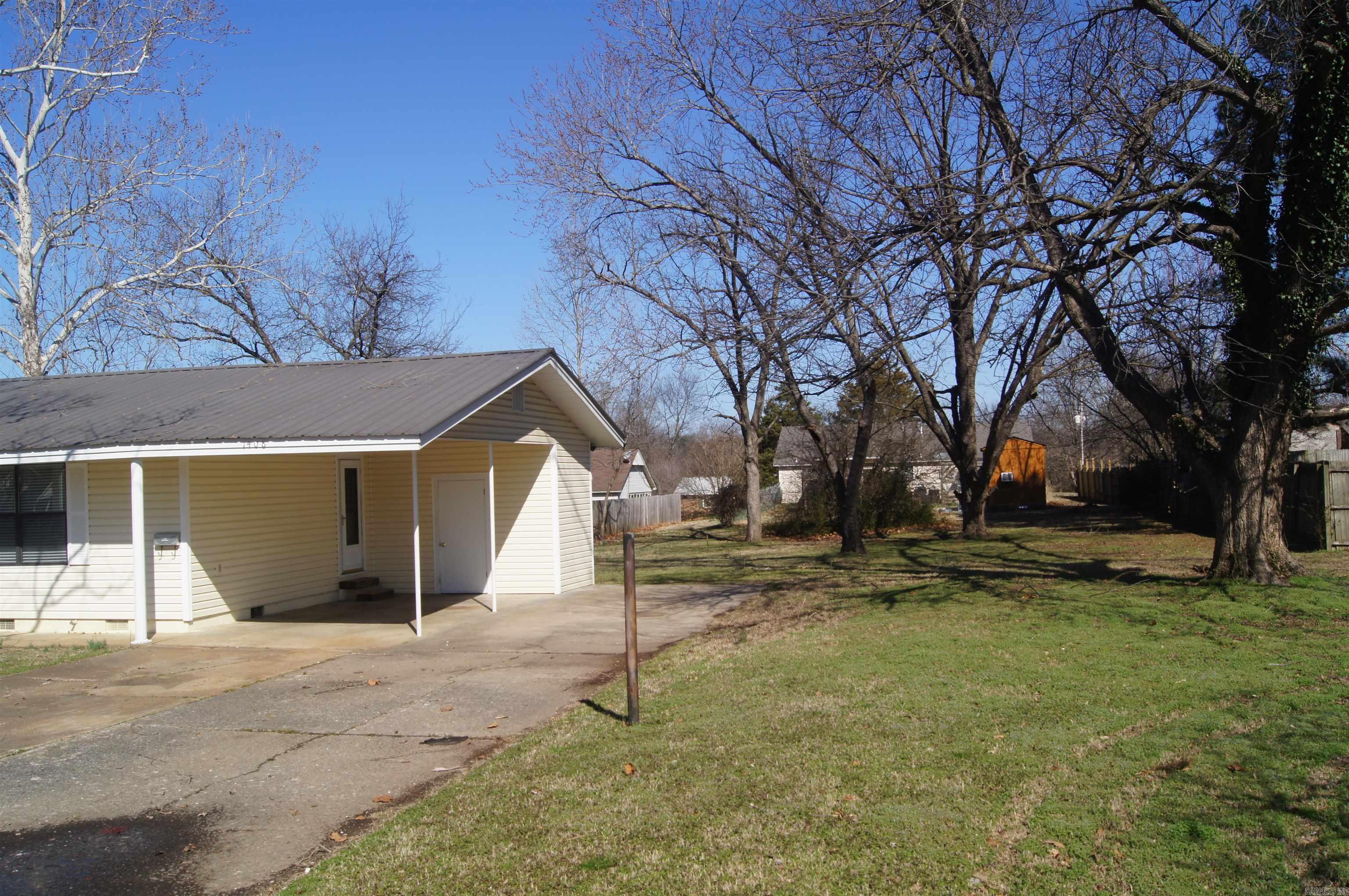 College - Residential Lease