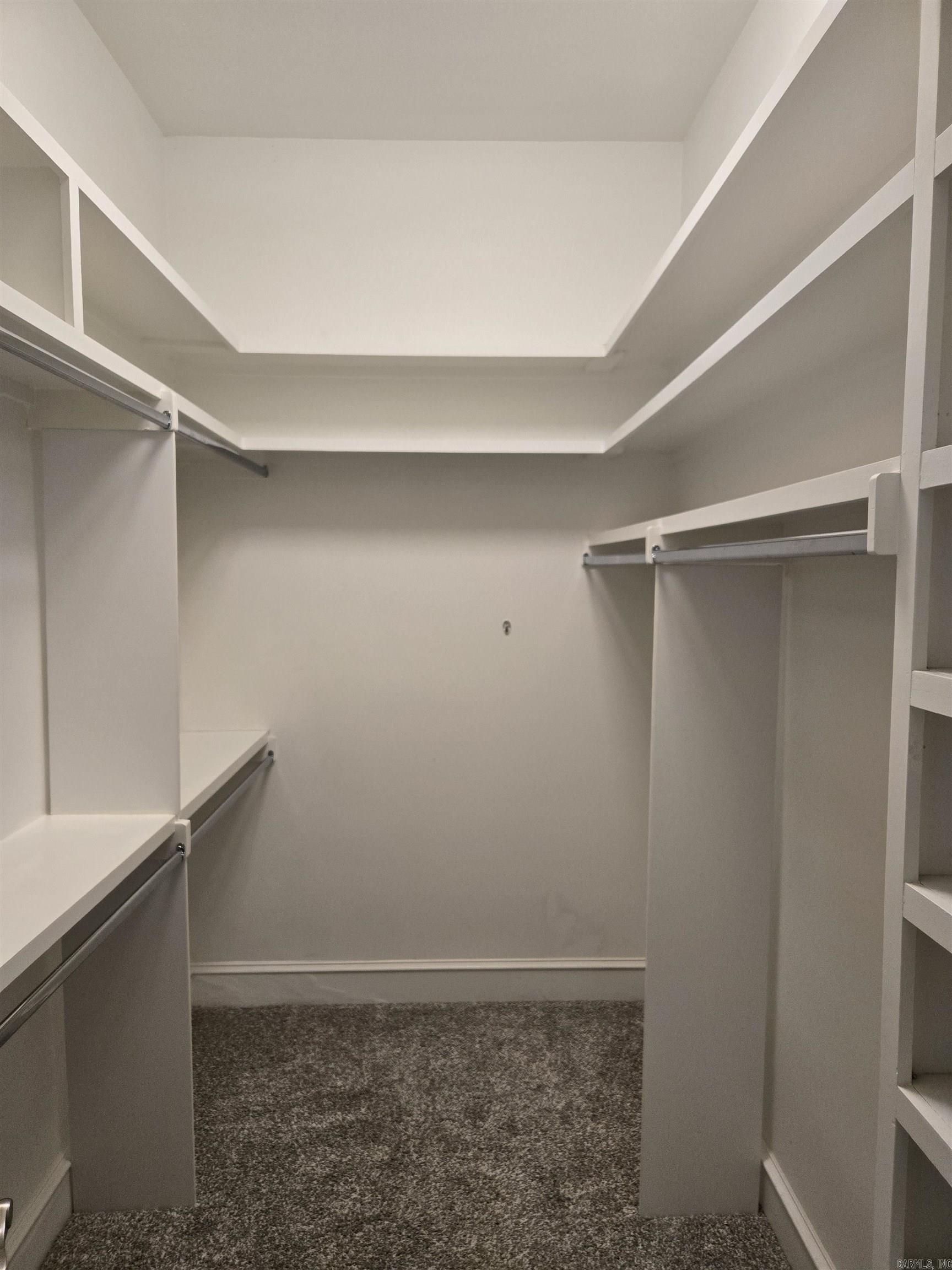 BELLA ROSA - Residential