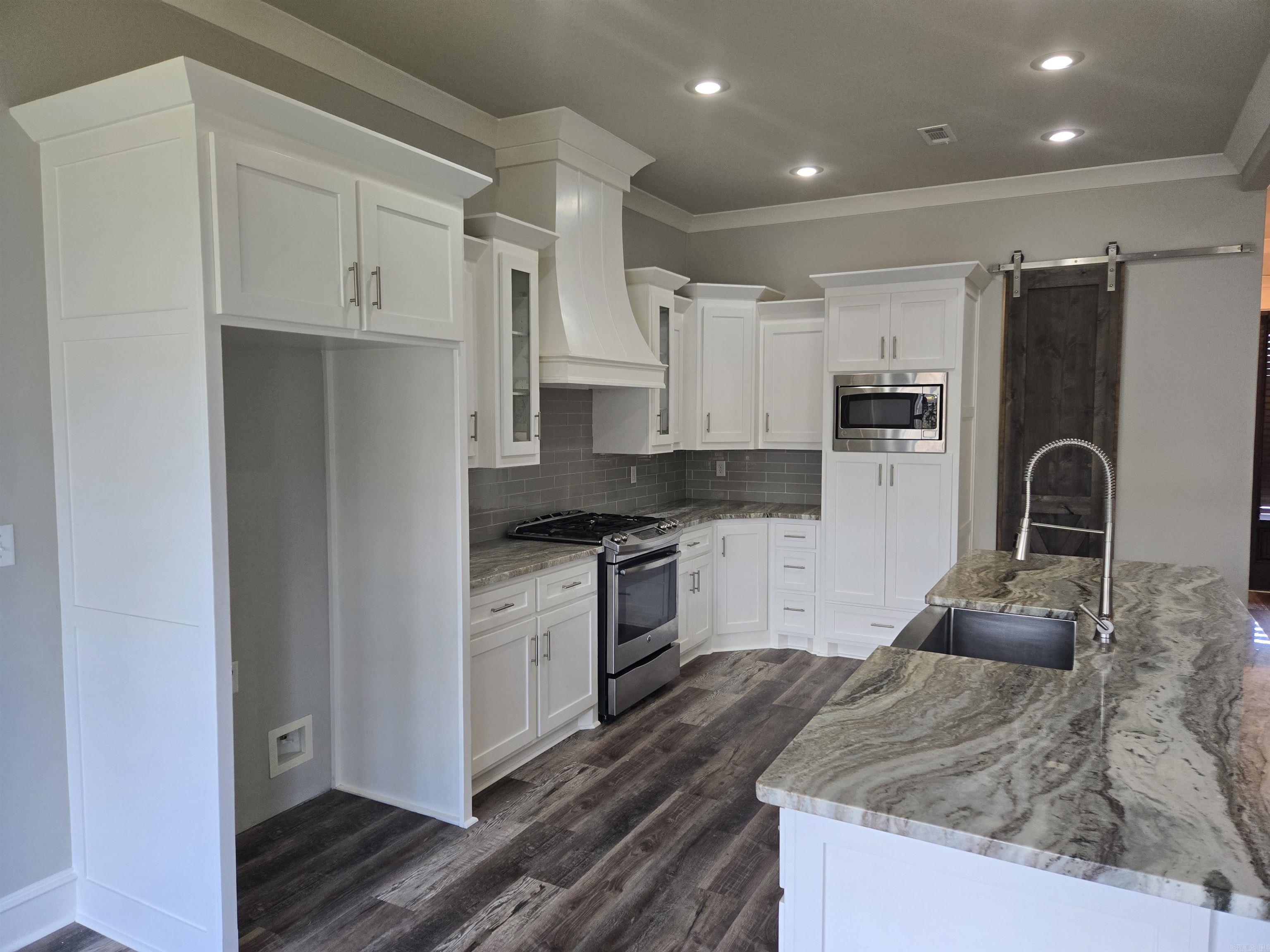 BELLA ROSA - Residential