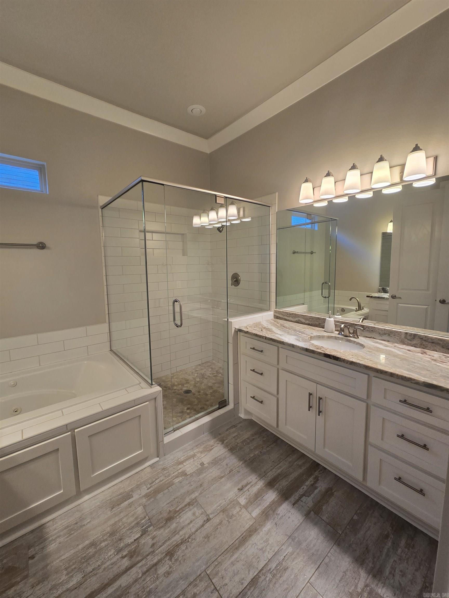 BELLA ROSA - Residential