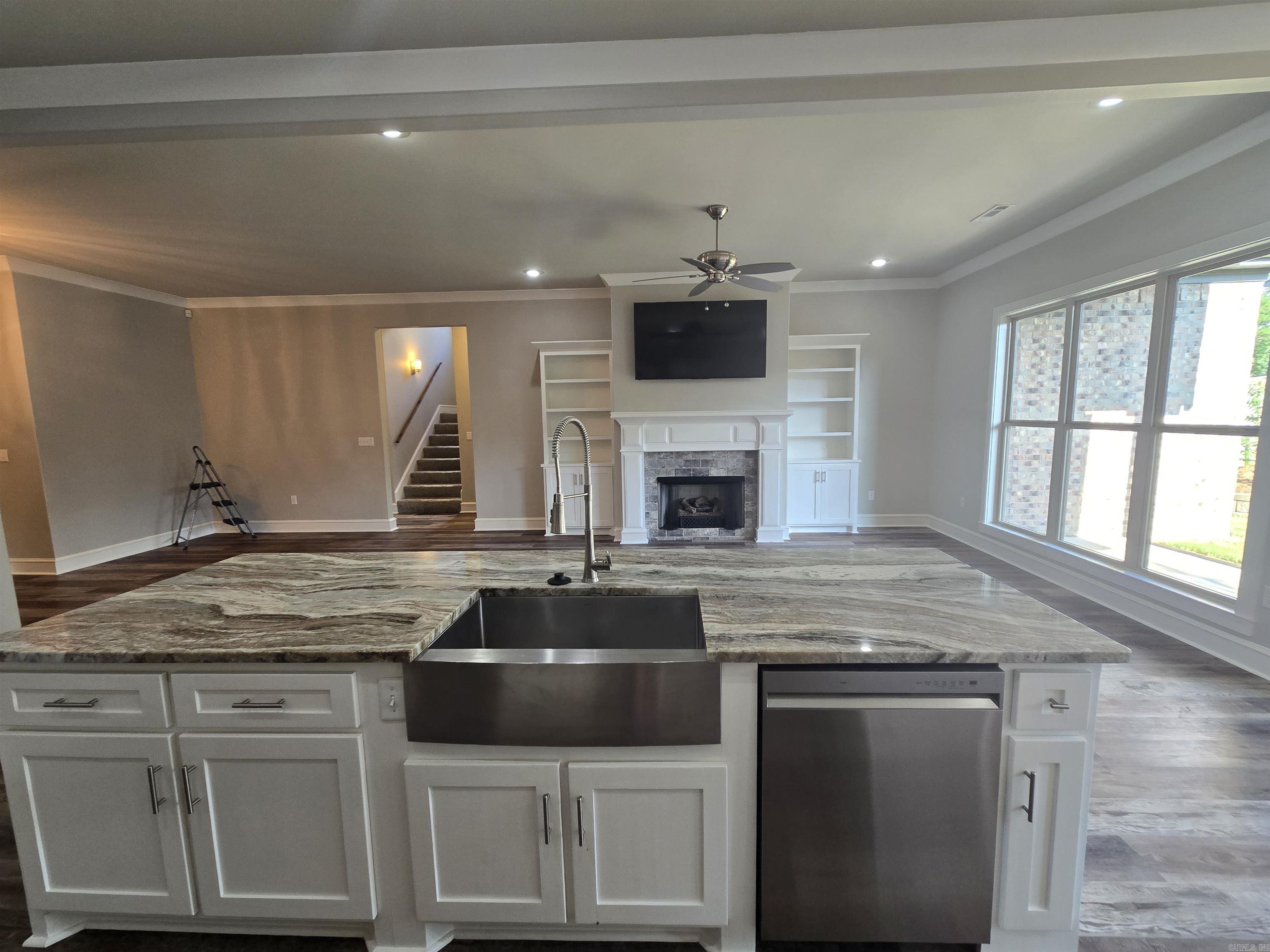 BELLA ROSA - Residential