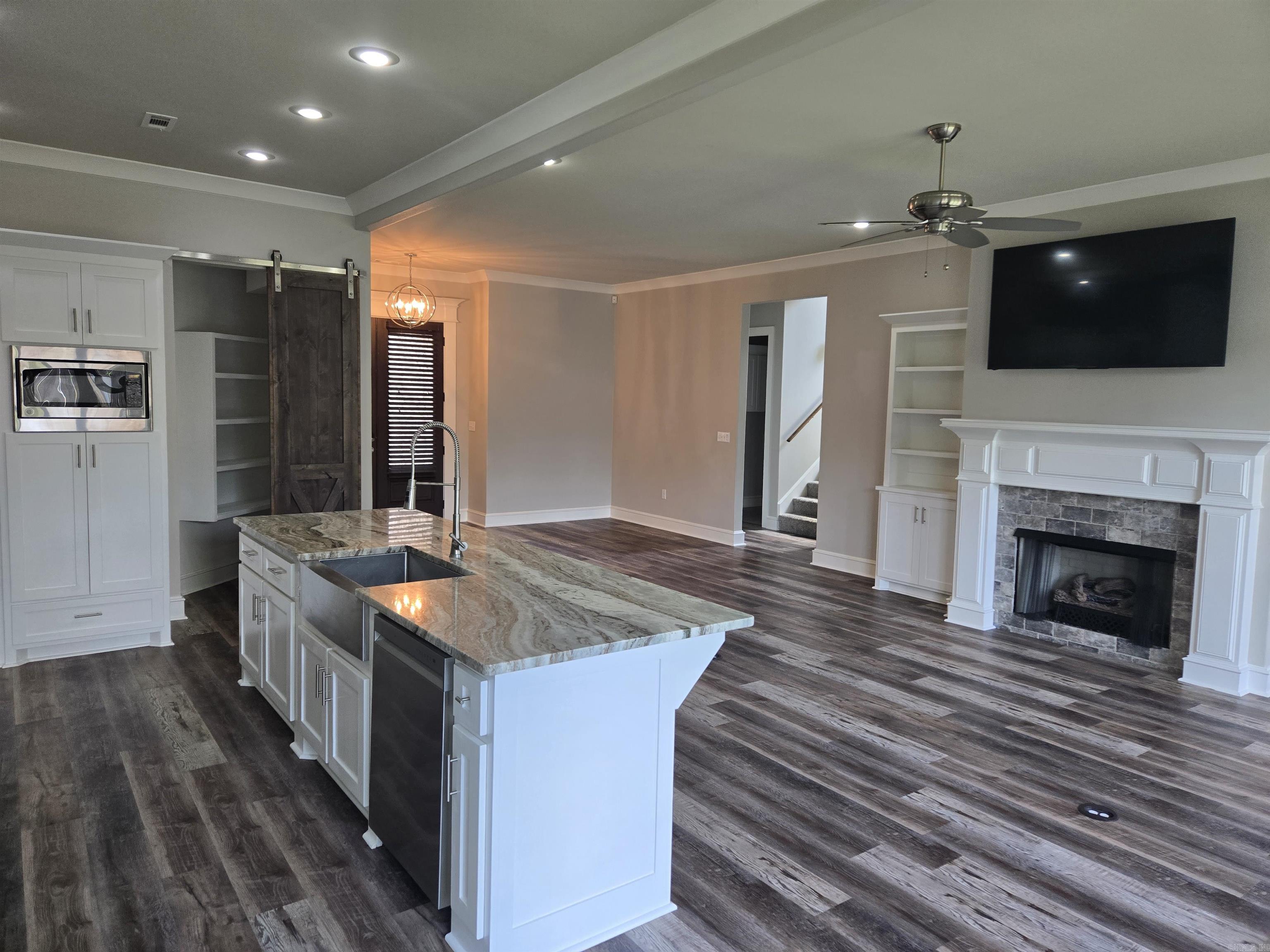 BELLA ROSA - Residential