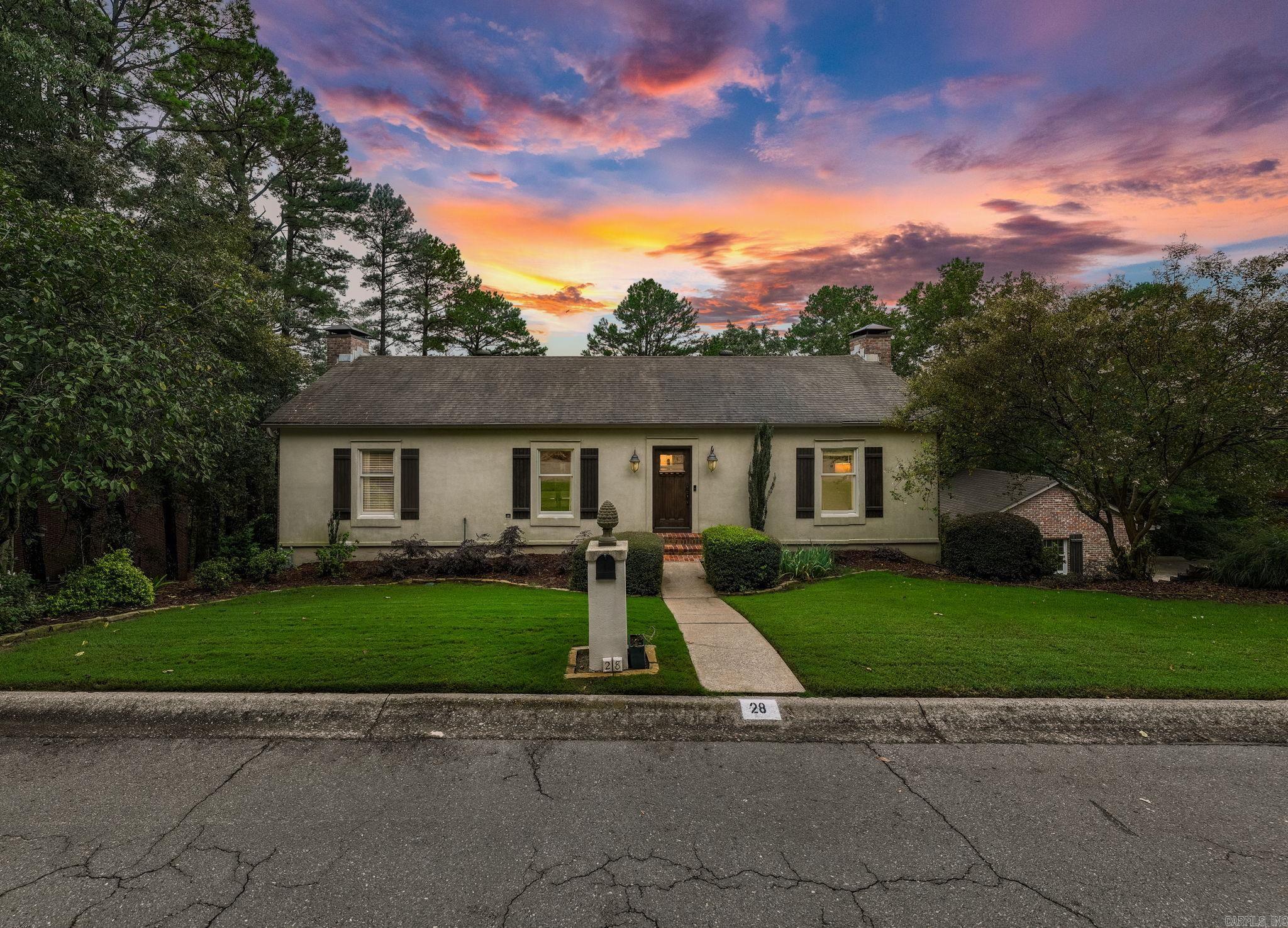 RIVERVIEW MANOR - Residential