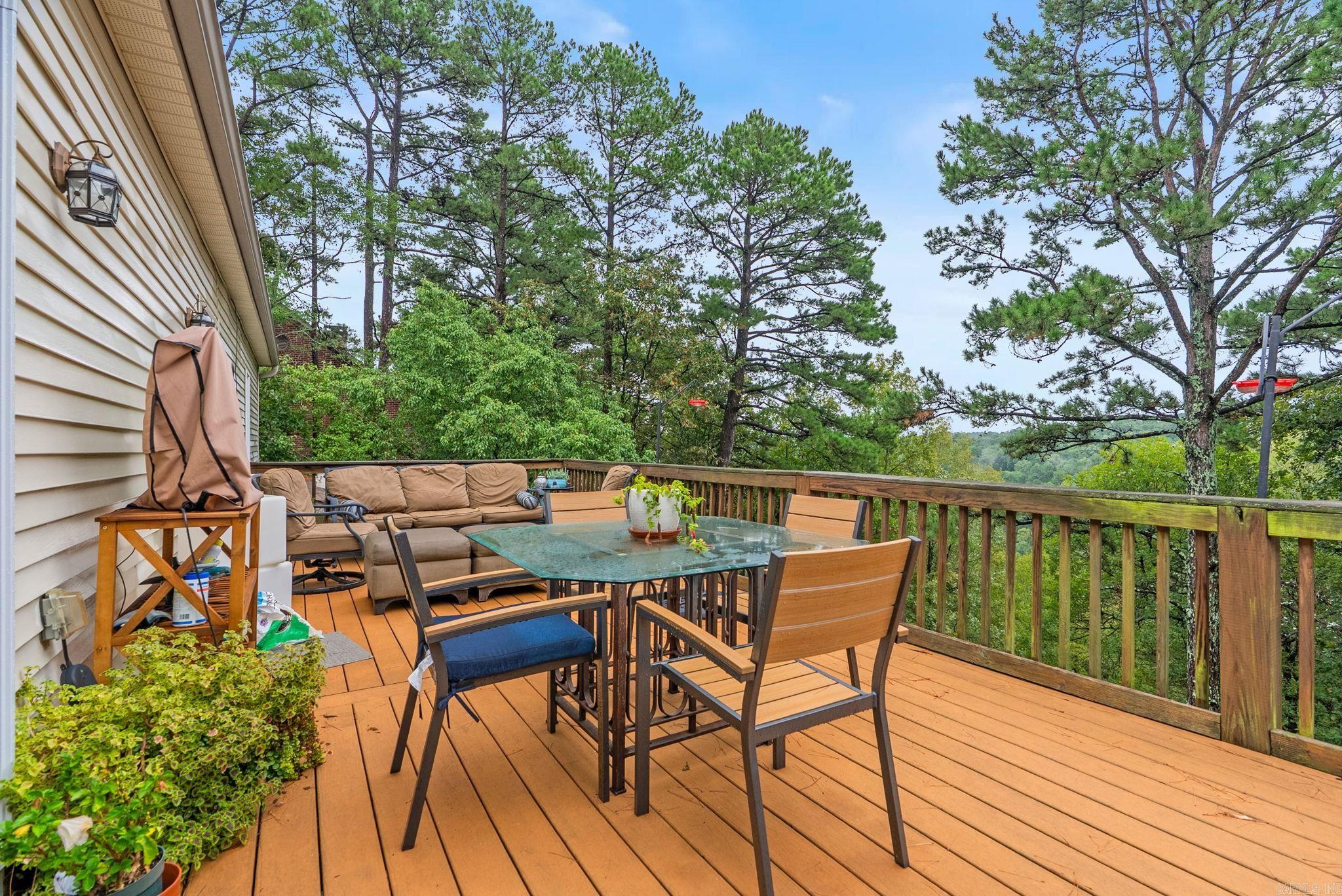 RIVERVIEW MANOR - Residential